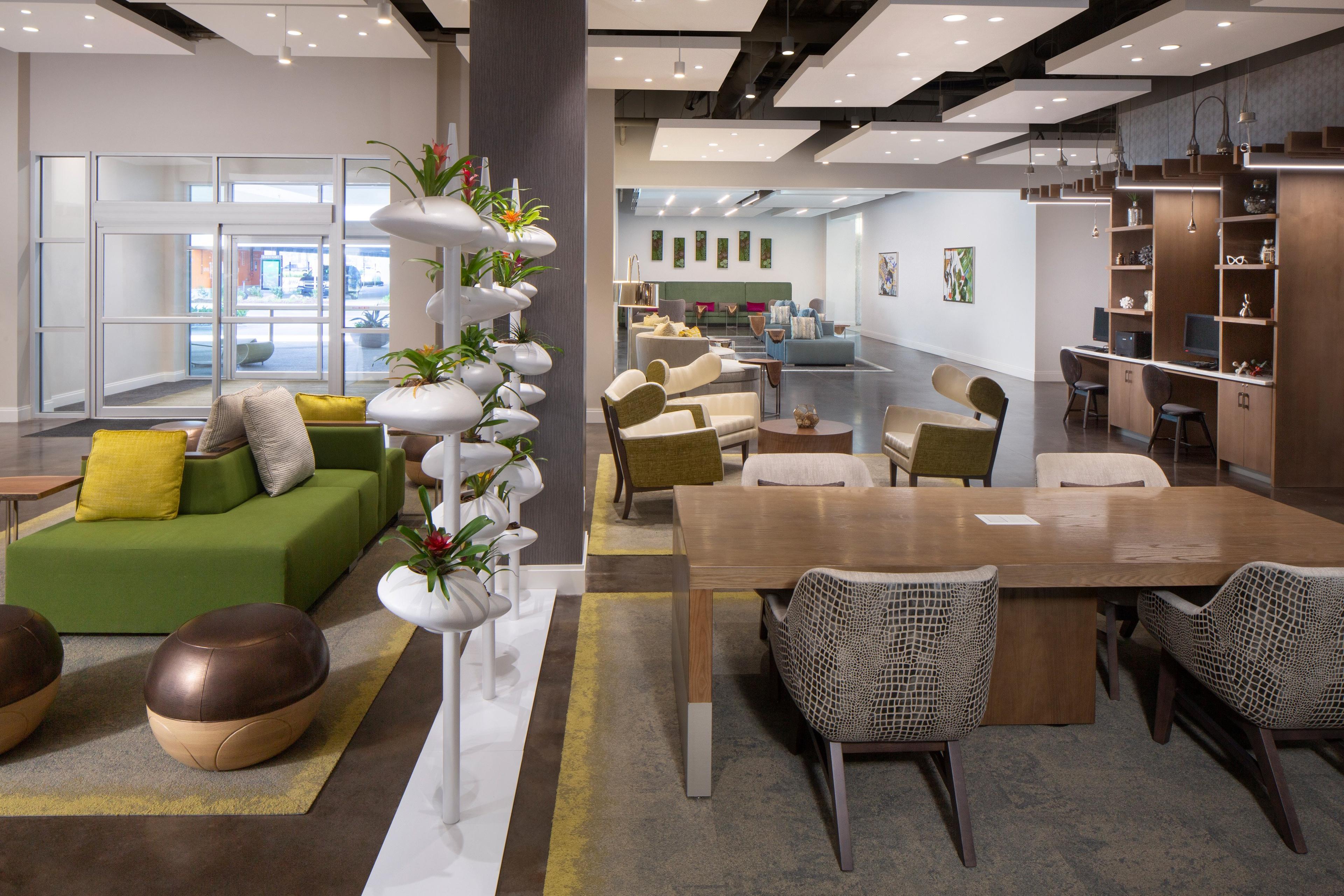 HOTEL INDIGO CELEBRATION POINTE
