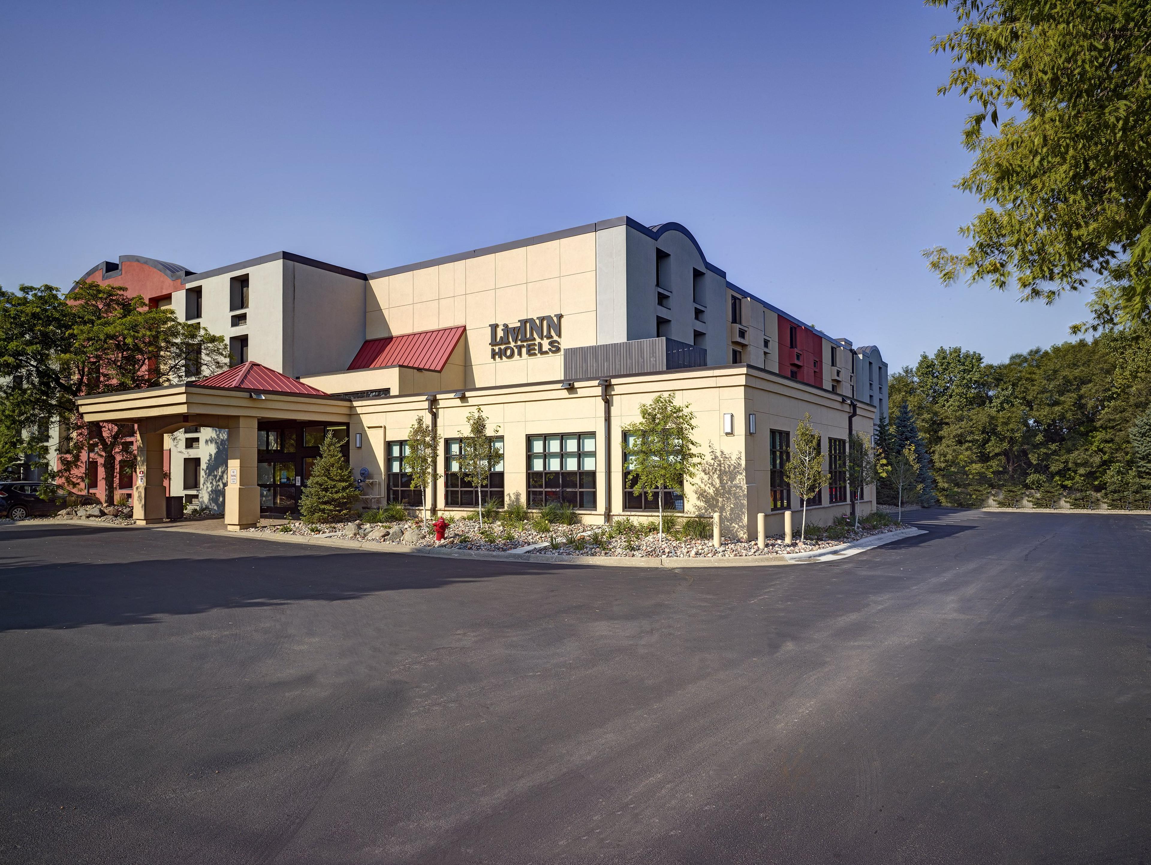 LIVINN HOTEL MINNEAPOLIS S BUR