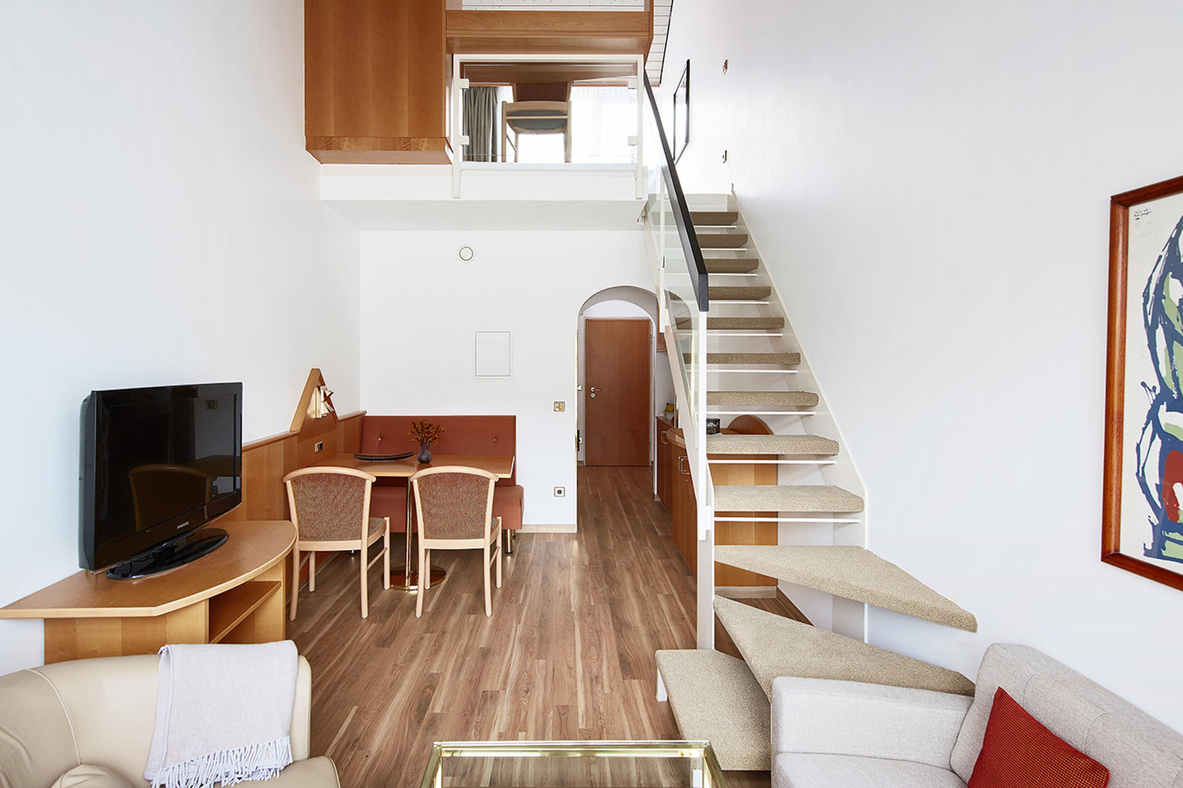 LIVING HOTEL N RNBERG