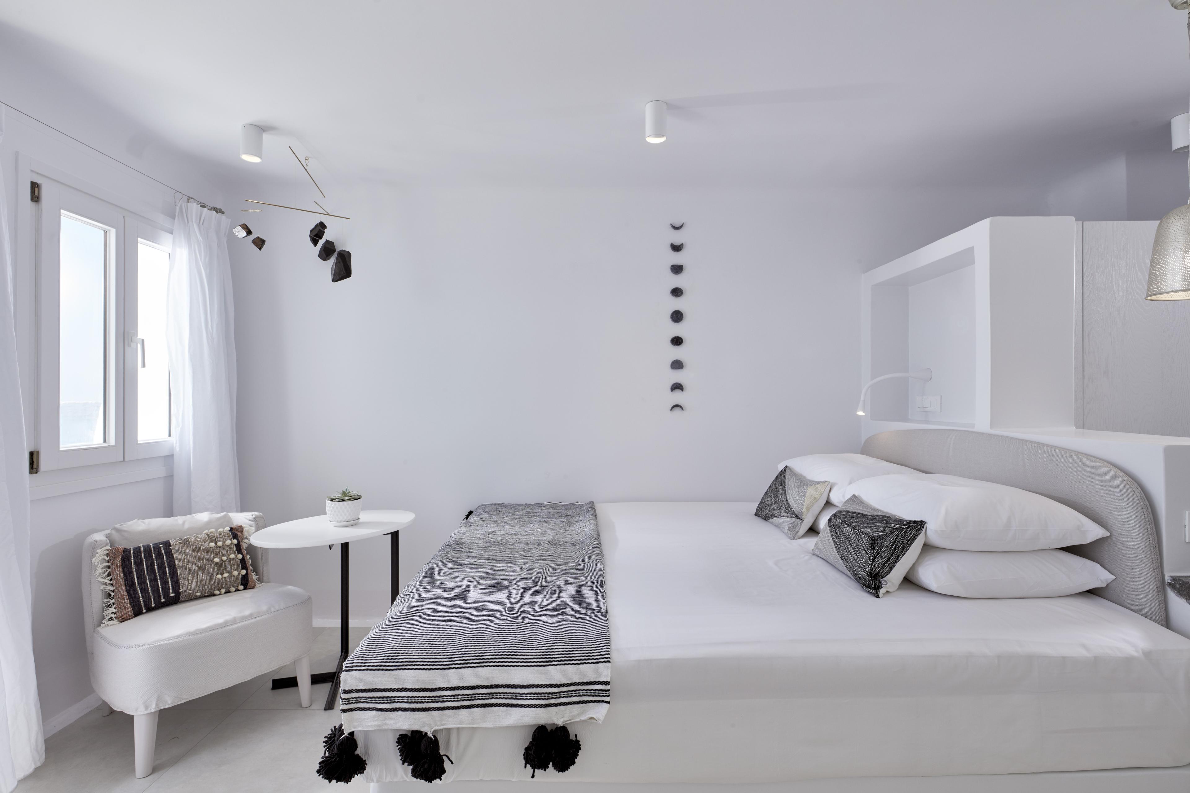 COSMOPOLITAN SUITES