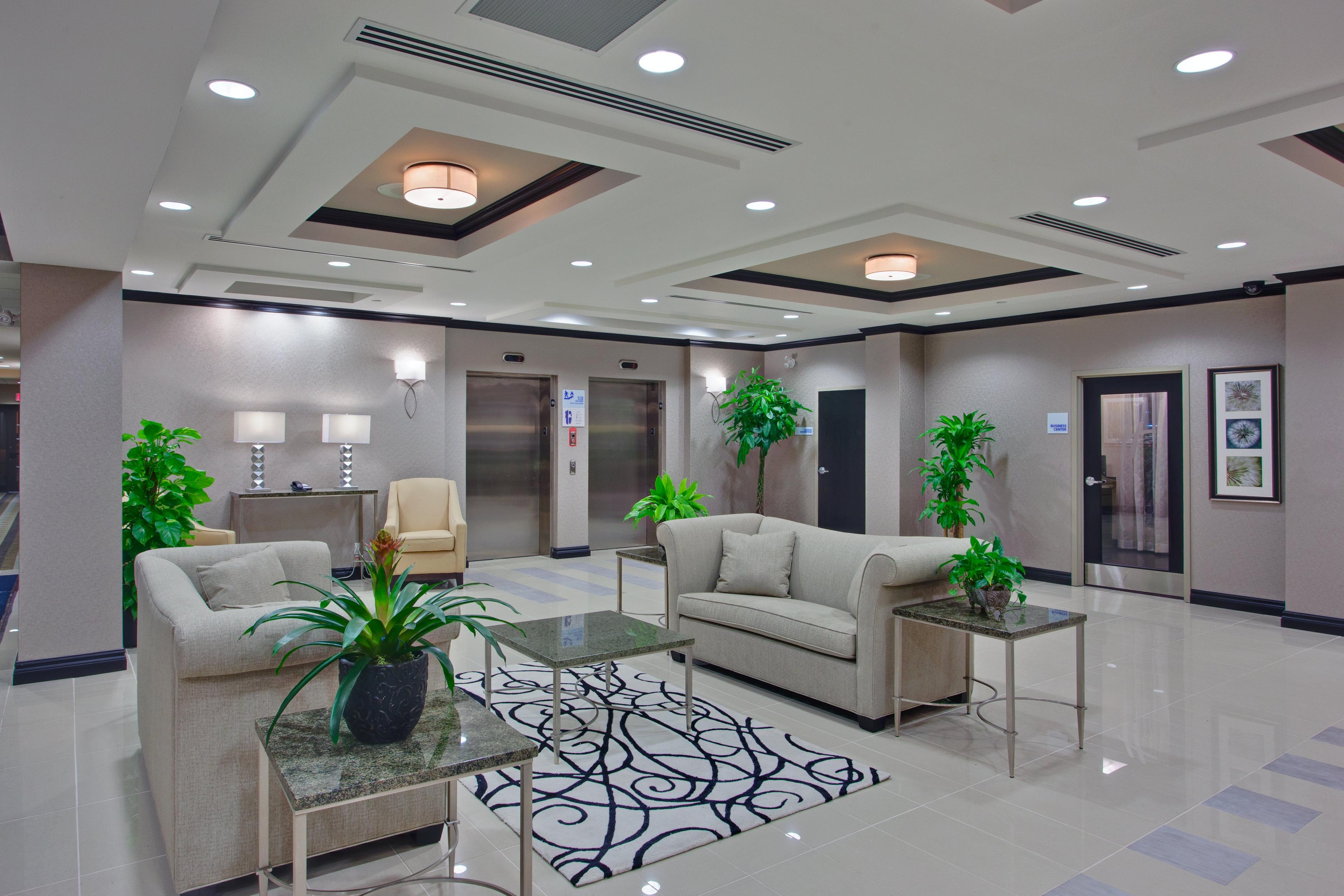 HOLIDAY INN EXP STES NEPEAN BY IHG