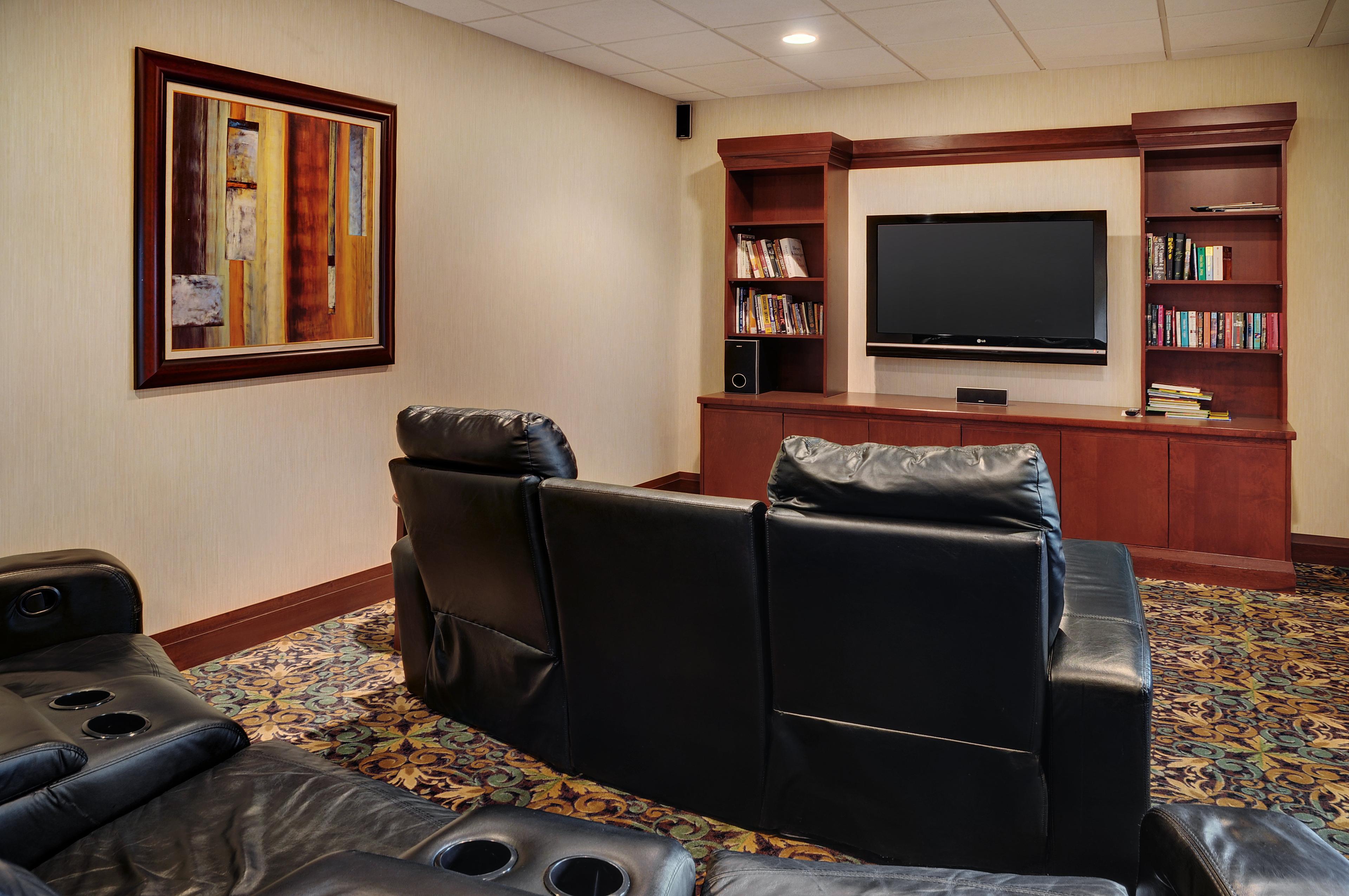 STAYBRIDGE SUITES OAKVILLE BY IHG