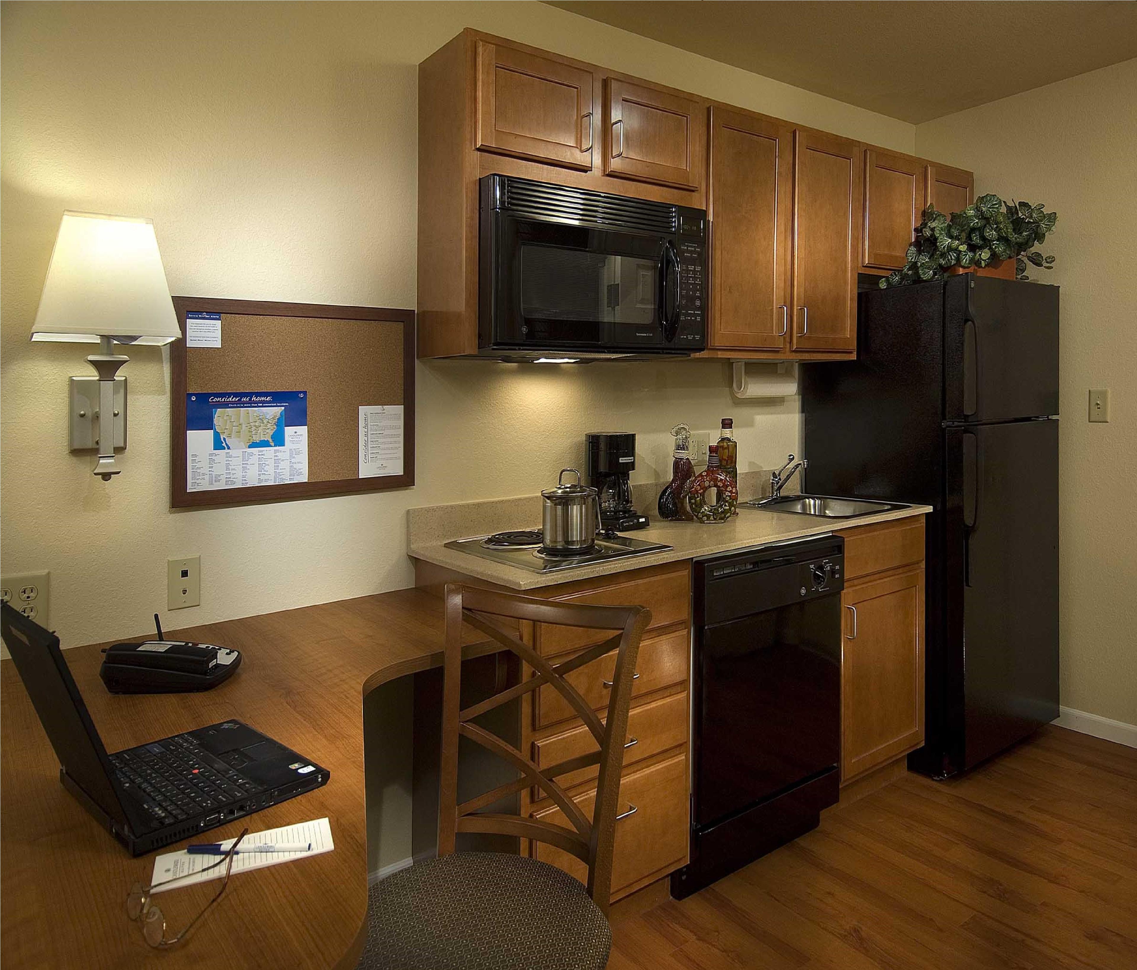 CANDLEWOOD SUITES AVONDALE