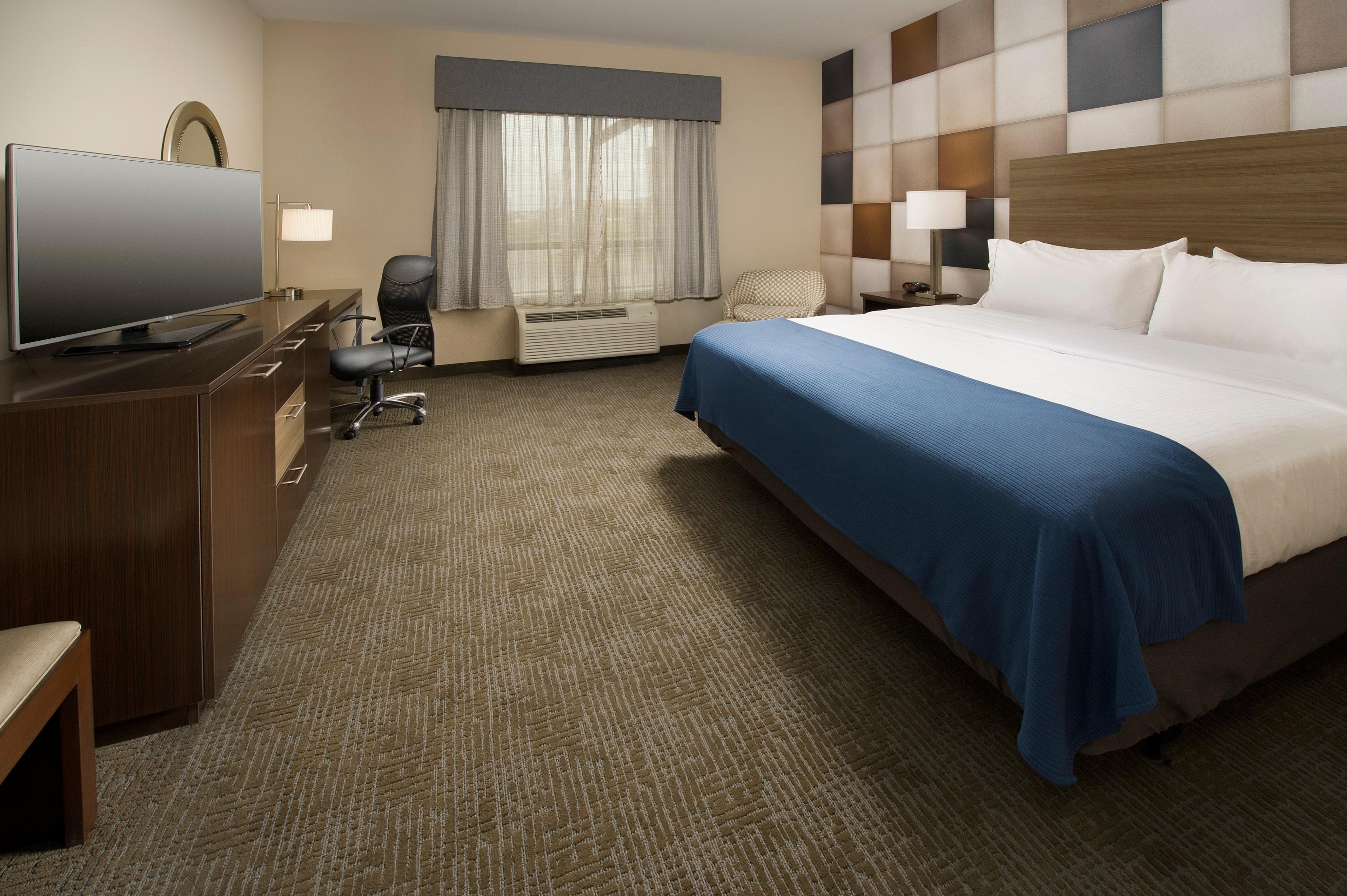 HOLIDAY INN EXP STES SOUTH BY IHG
