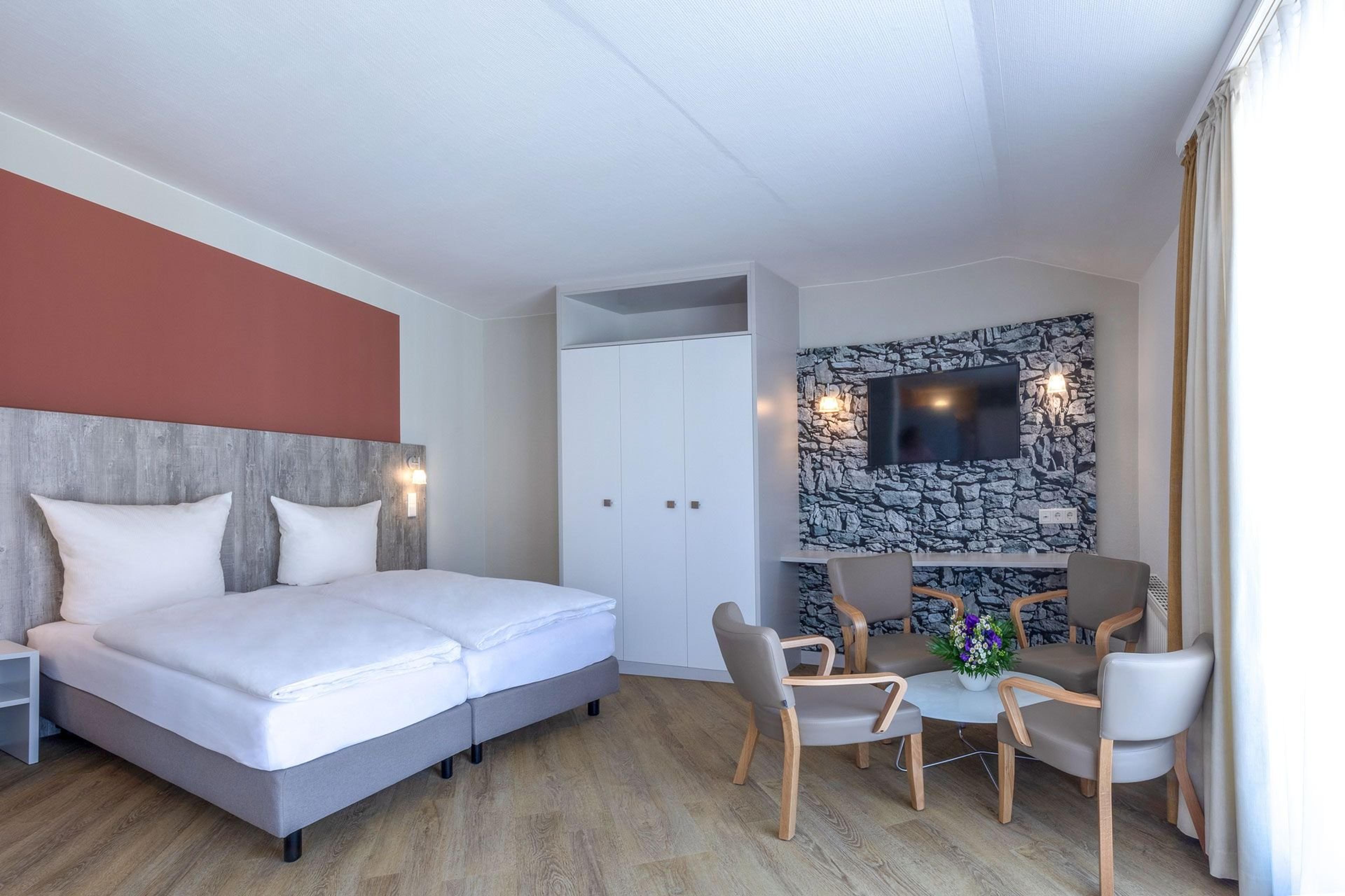 MICHELS GAESTEHAUS MEERZEIT