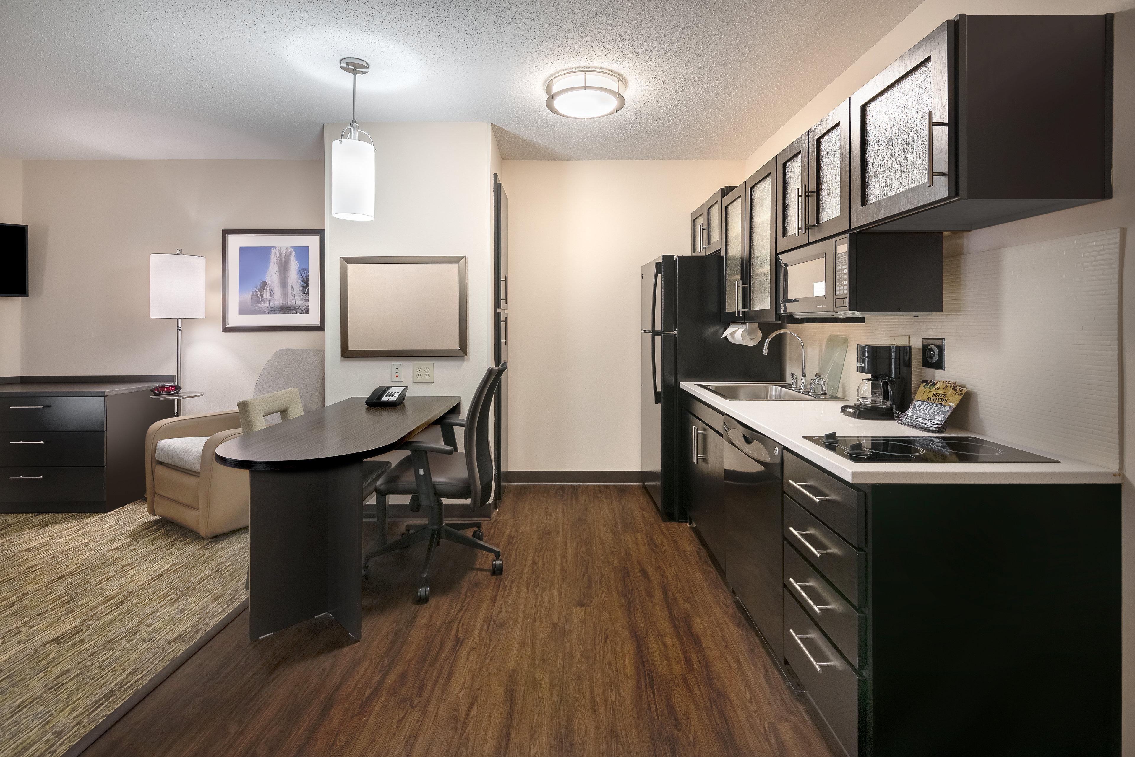 CANDLEWOOD SUITES WASHINGTON D BY I