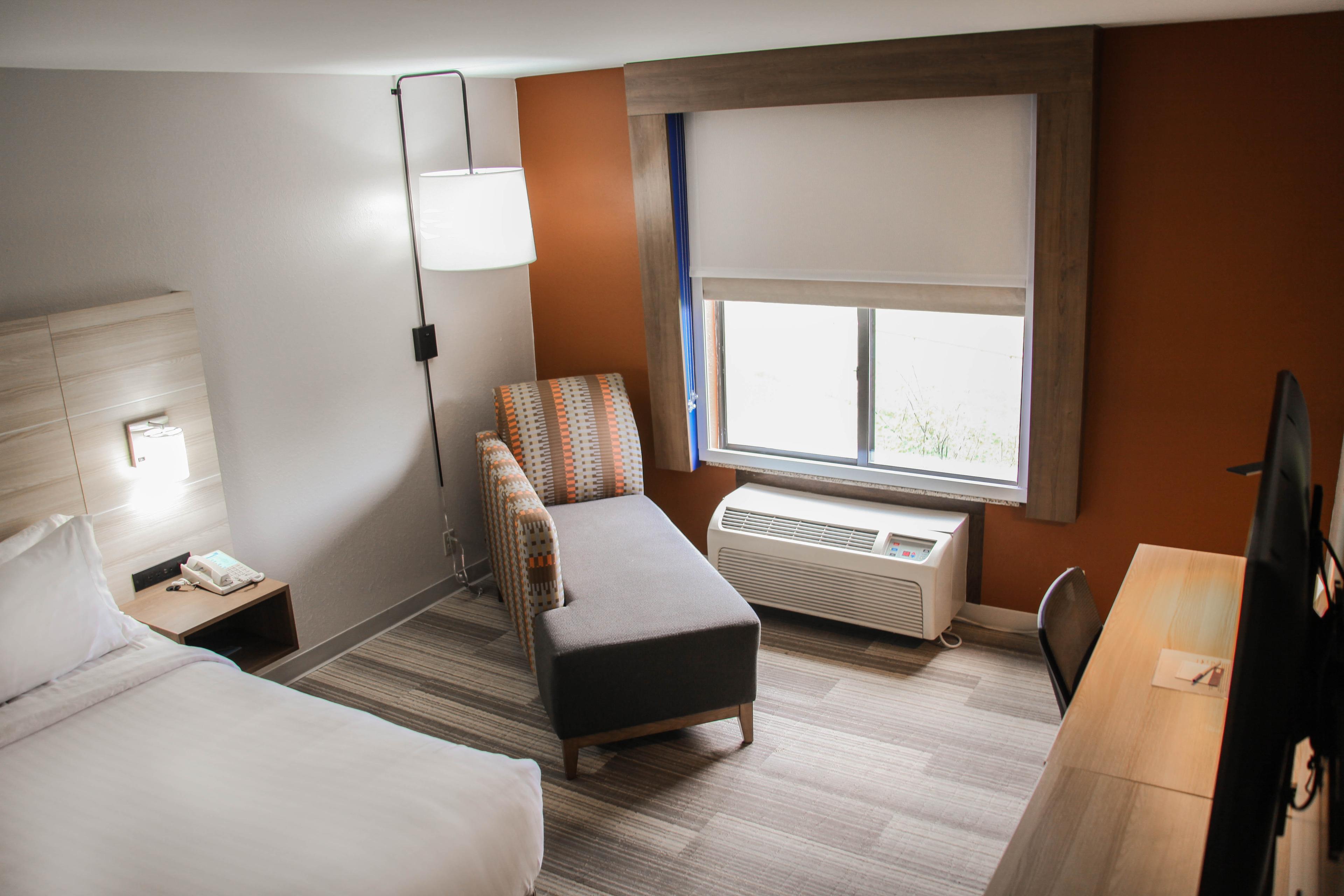 HOLIDAY INN EXP STES ATHENS BY IHG