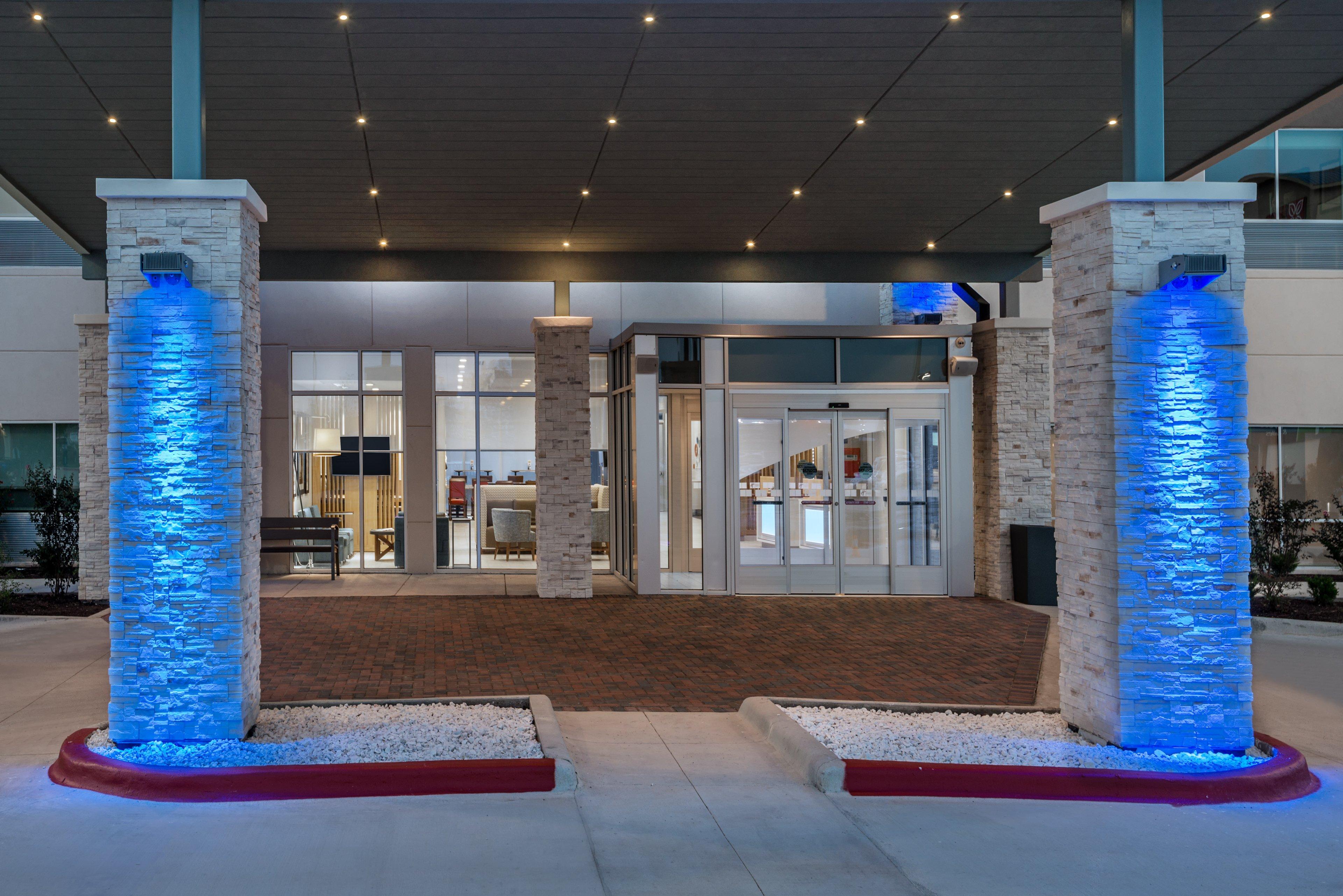 HOLIDAY INN EXP STES BRYAN BY IHG
