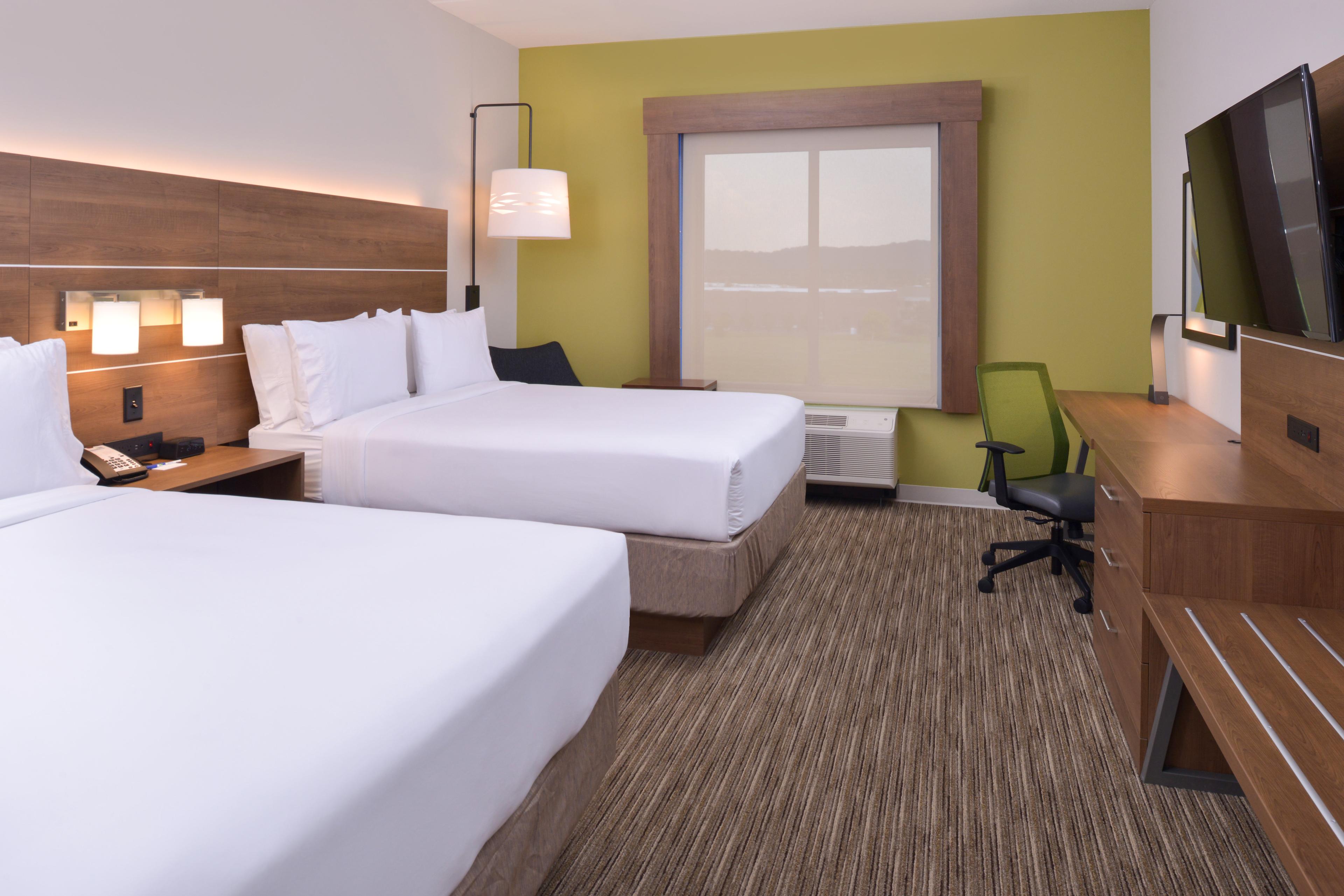 HOLIDAY INN EXP SPRING HILL BY IHG