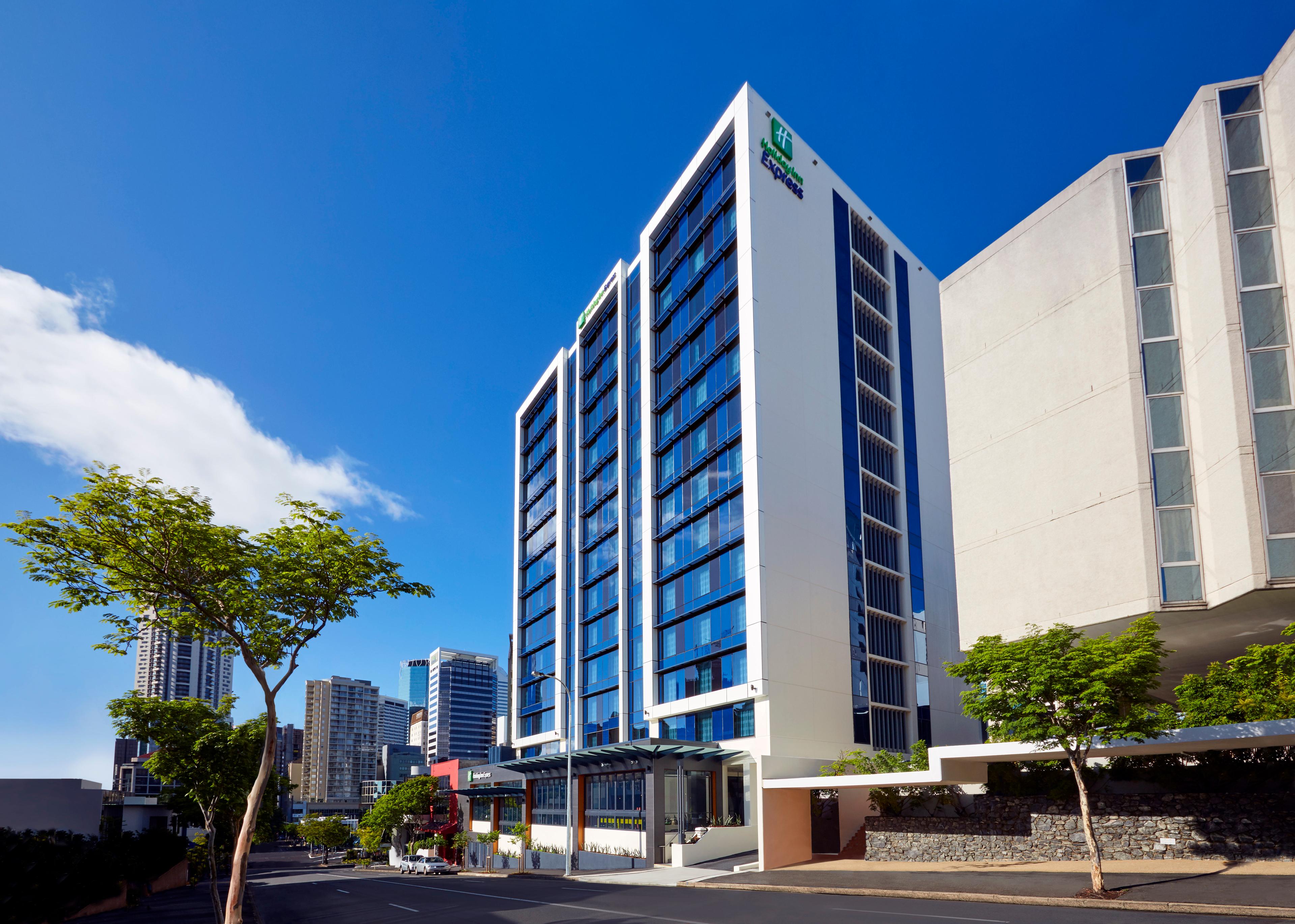 HOLIDAY INN EXP BRISBANE BY IHG