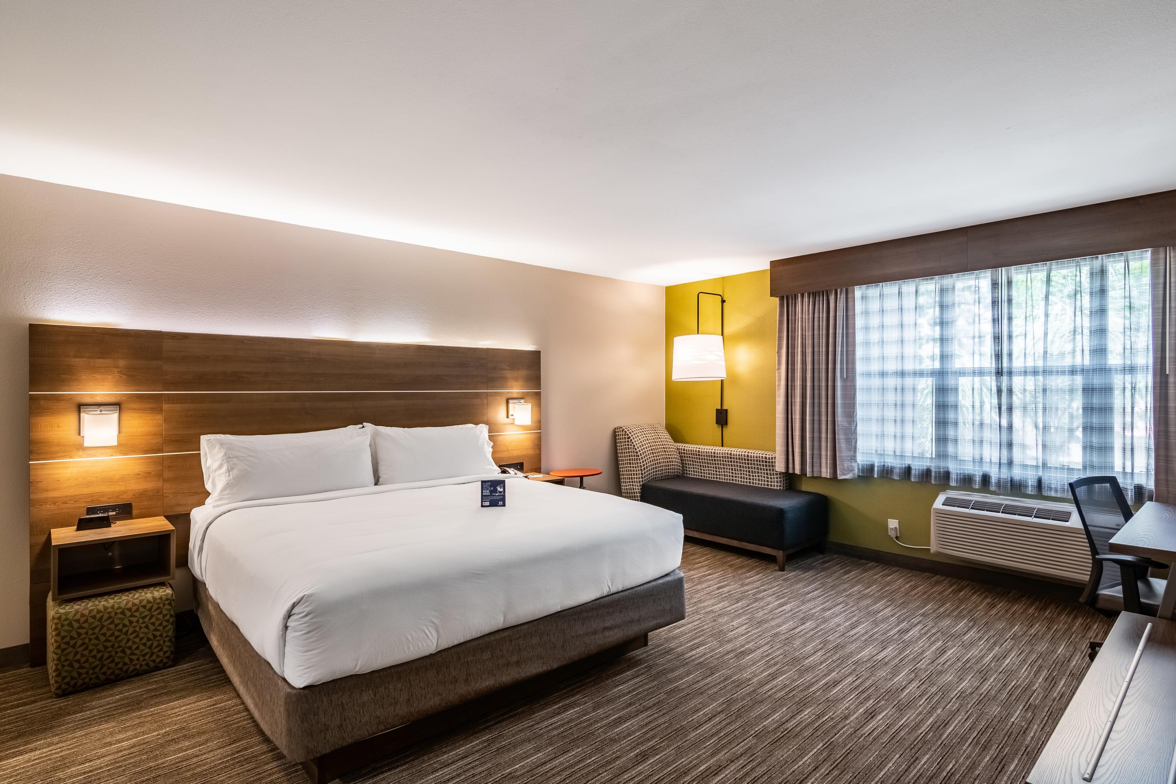 HOLIDAY INN EXP CAMARILLO BY IHG