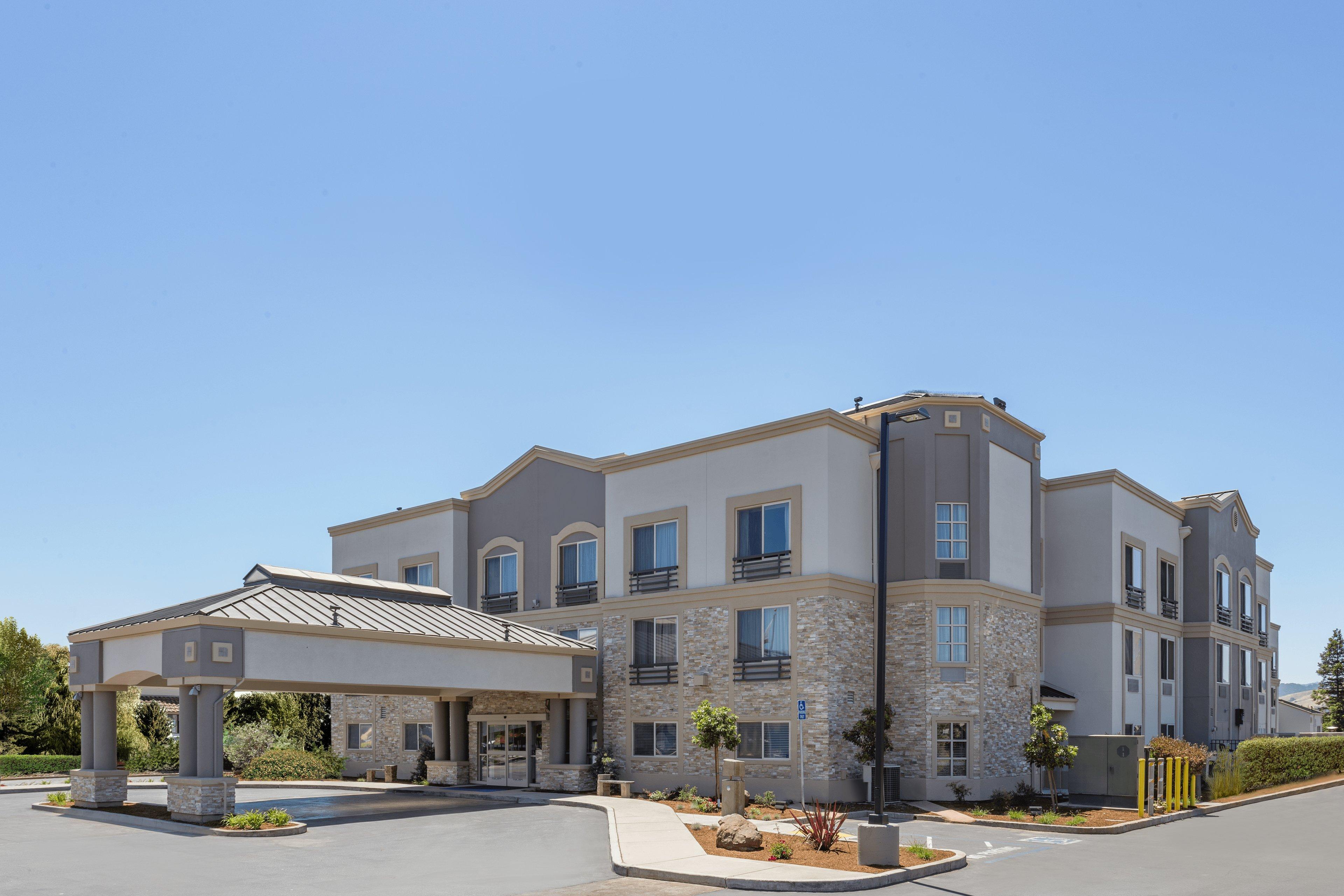 HOLIDAY INN EXP STS MORGAN HIL BY I