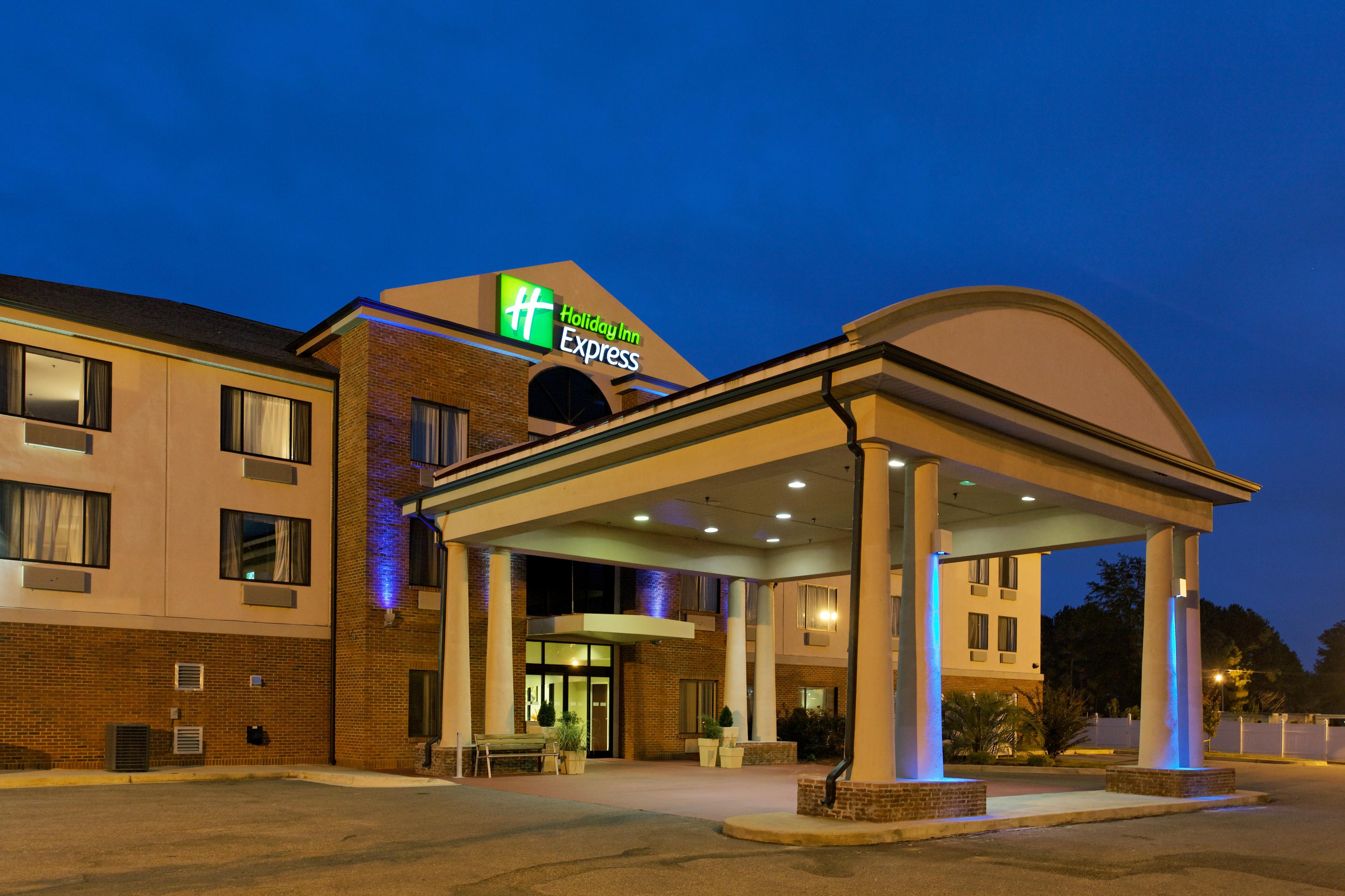 HOLIDAY INN EXP STES SYLACAUGA BY I