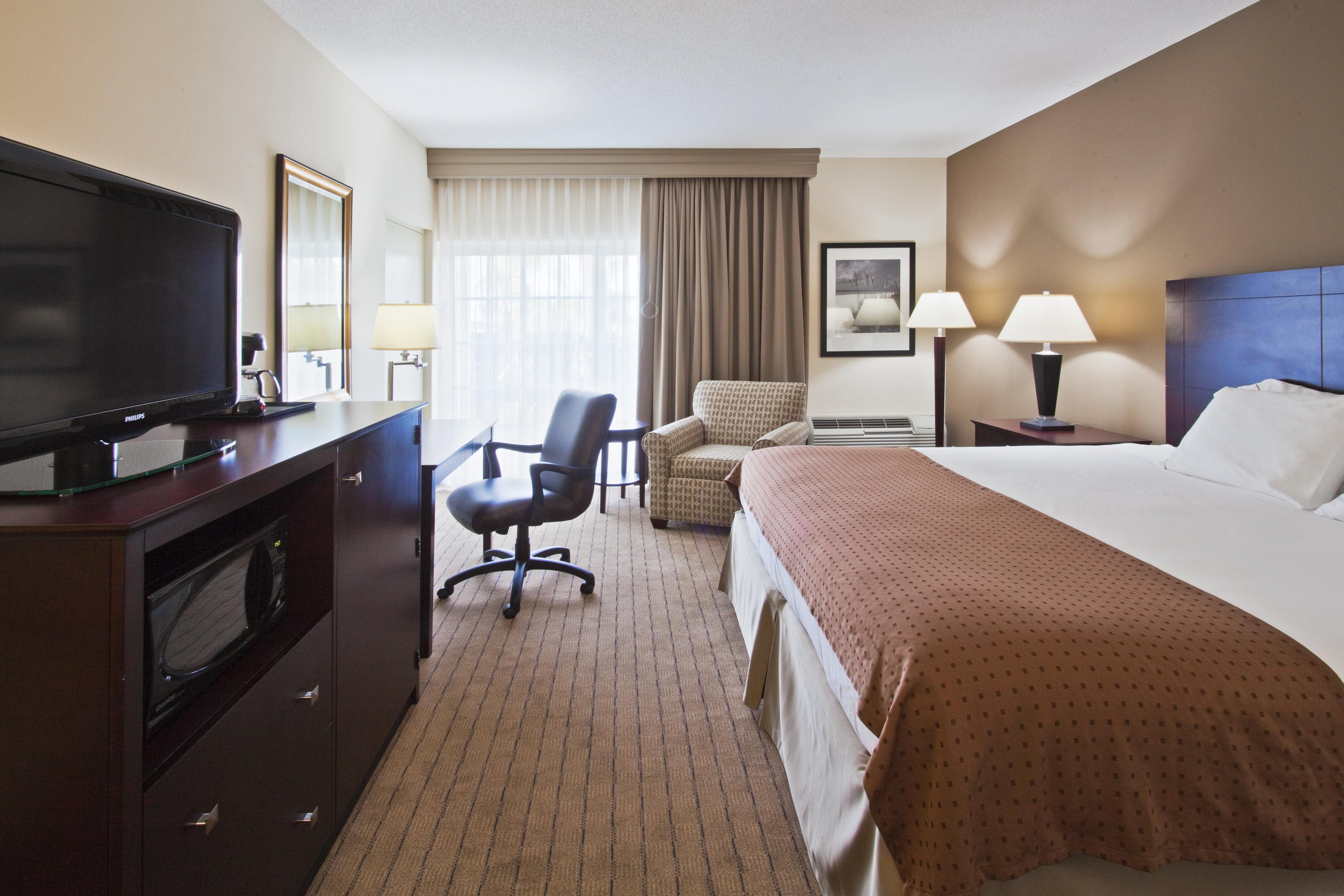 HOLIDAY INN EXP NORTH BY IHG