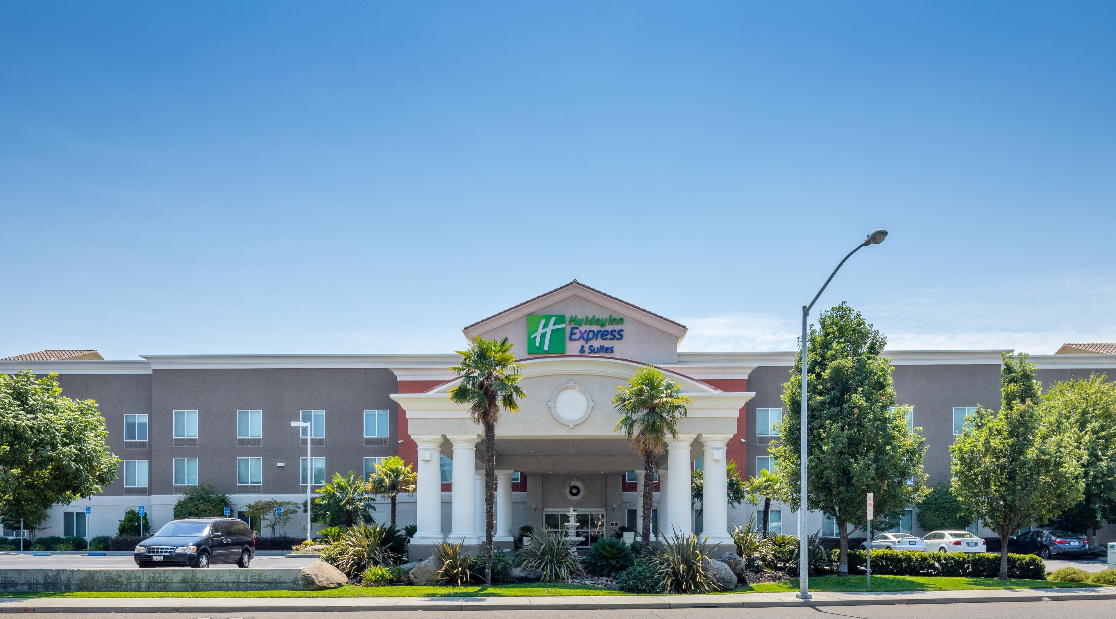 HOLIDAY INN EXP STES MODESTO SA BY