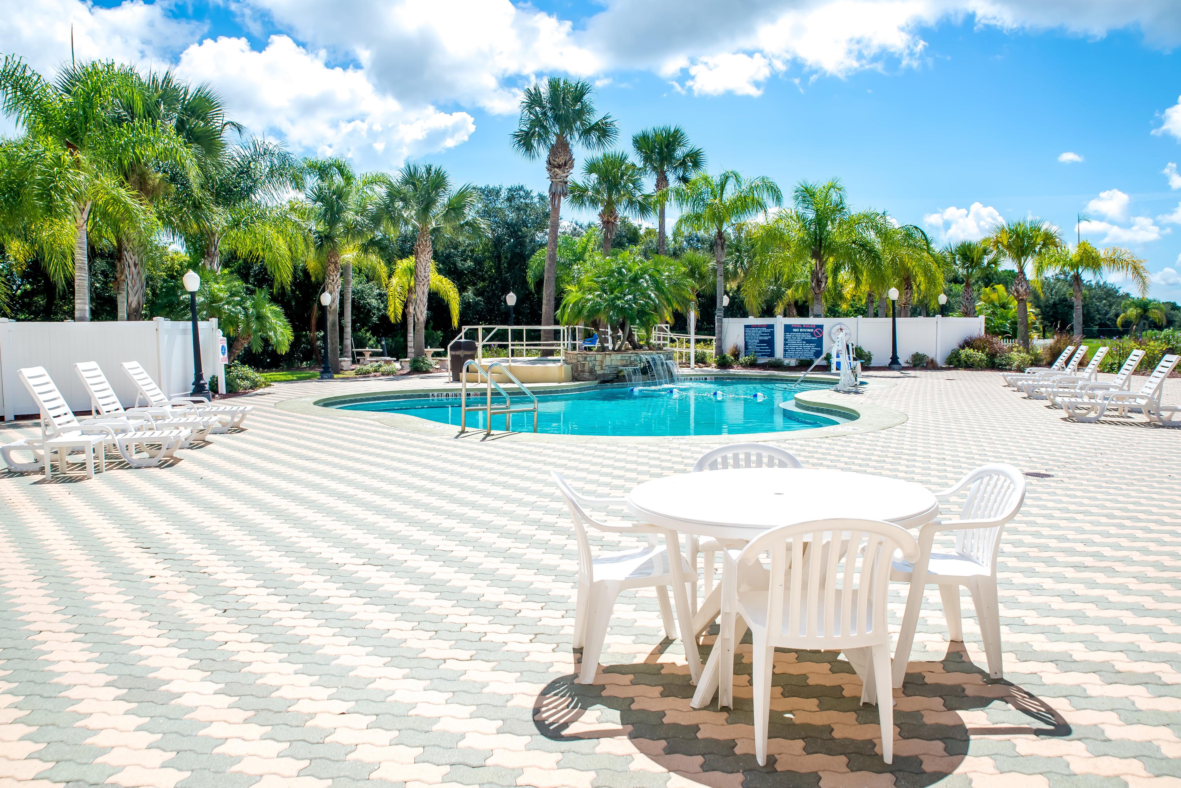 Holiday Inn Express & Suites Cocoa by IHG