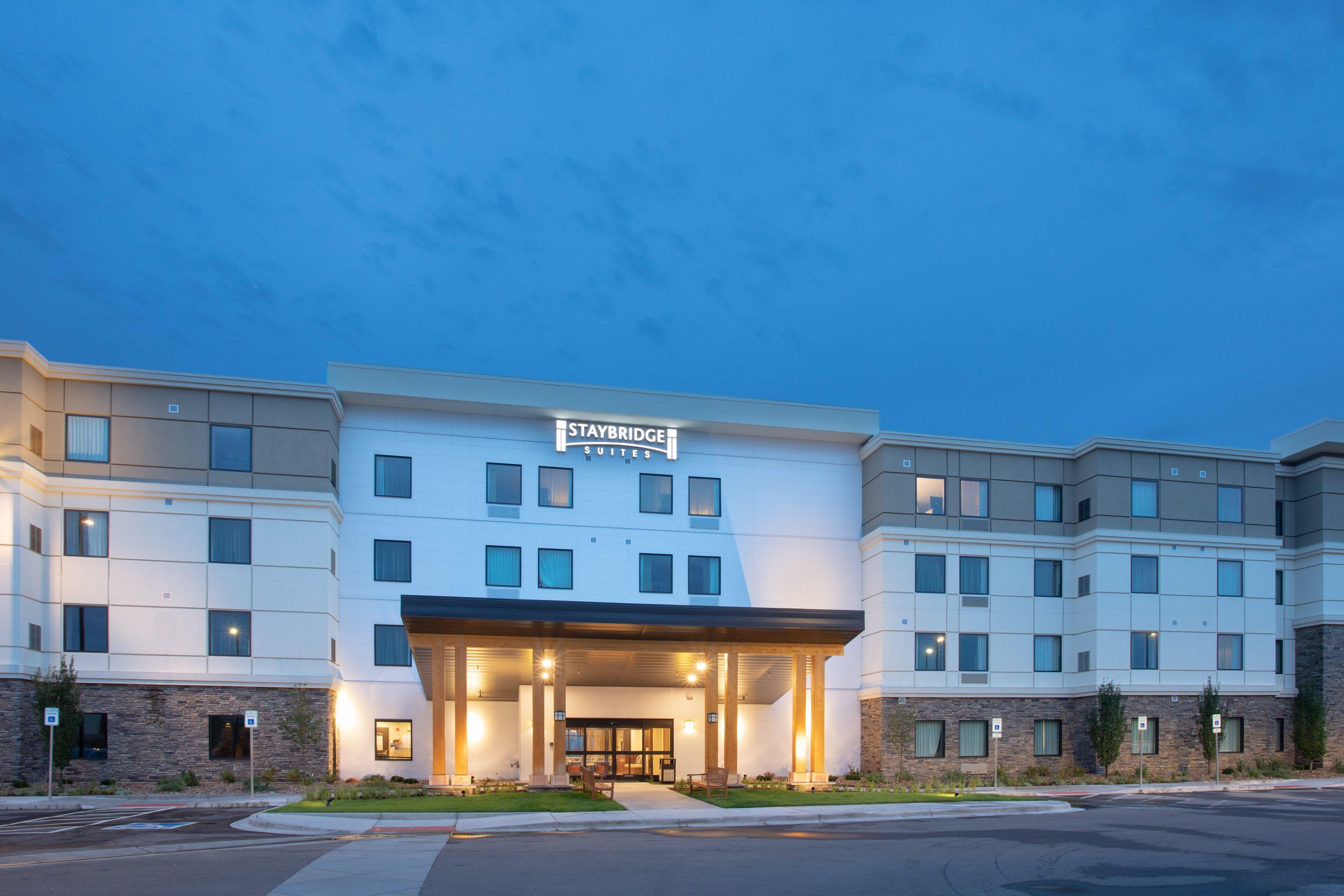 STAYBRIDGE STES HIGHLANDS RANCH BY