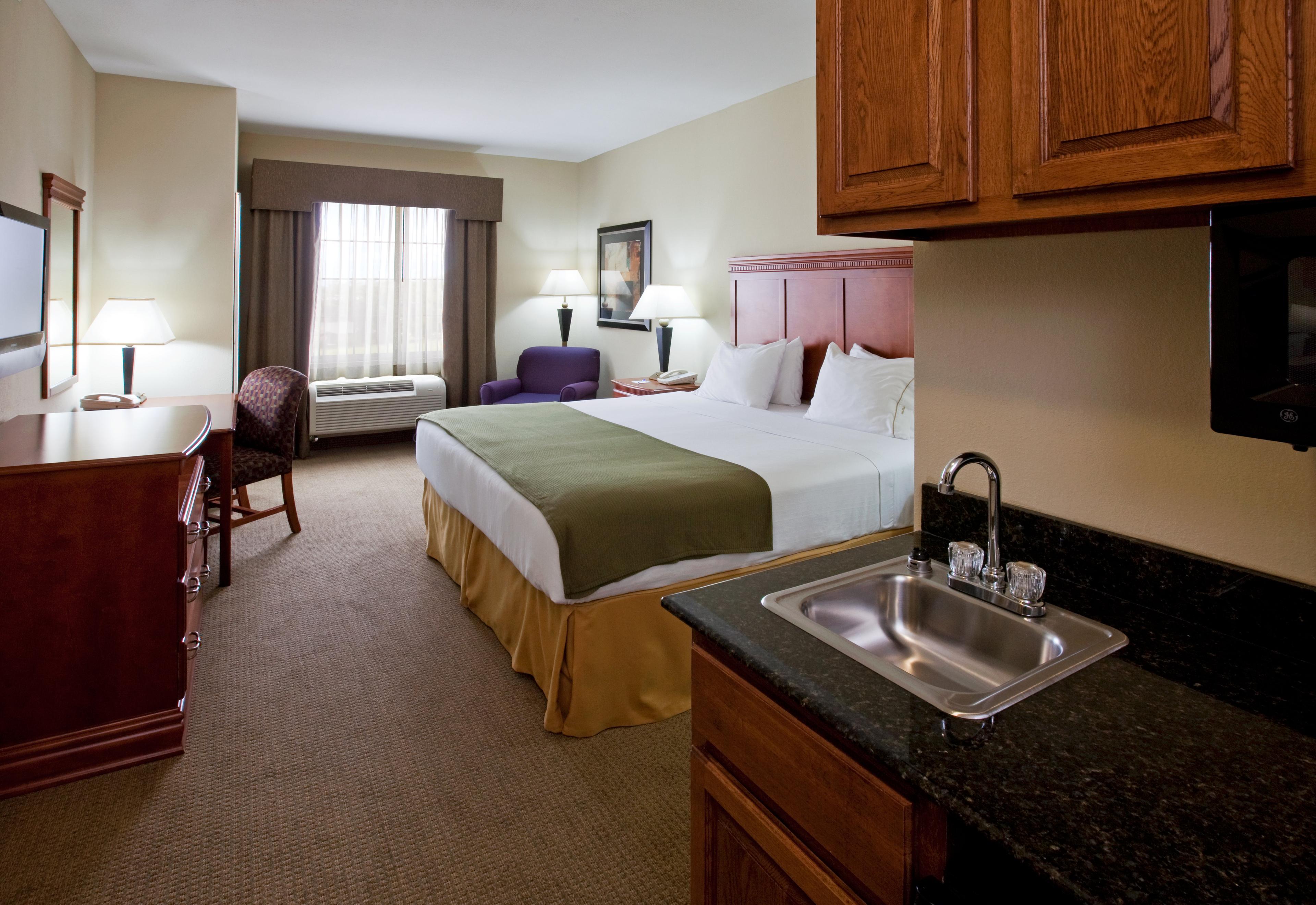 HOLIDAY INN EXP STES ADA BY IHG