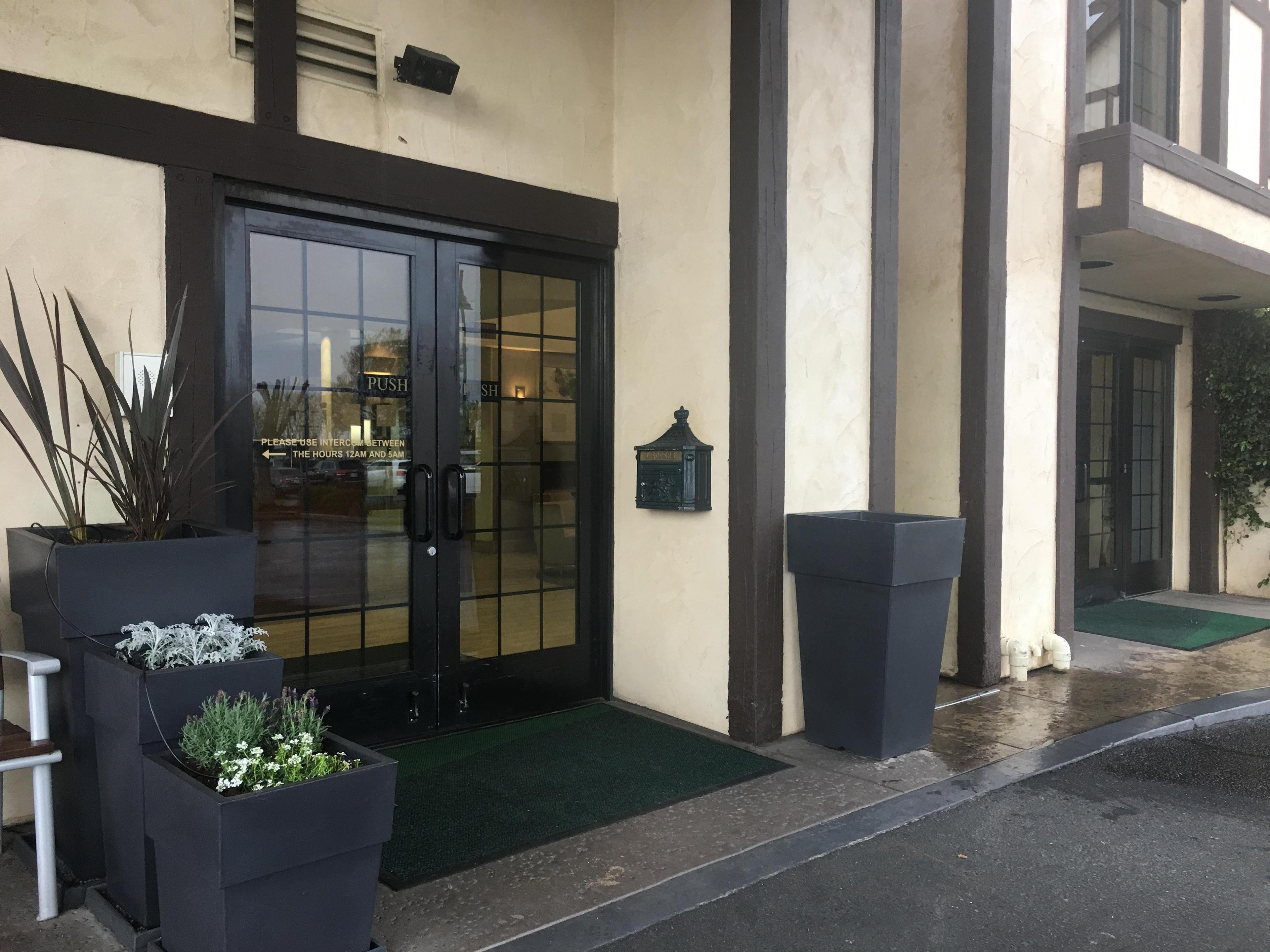 HOLIDAY INN SELMA SWAN COURT BY IHG