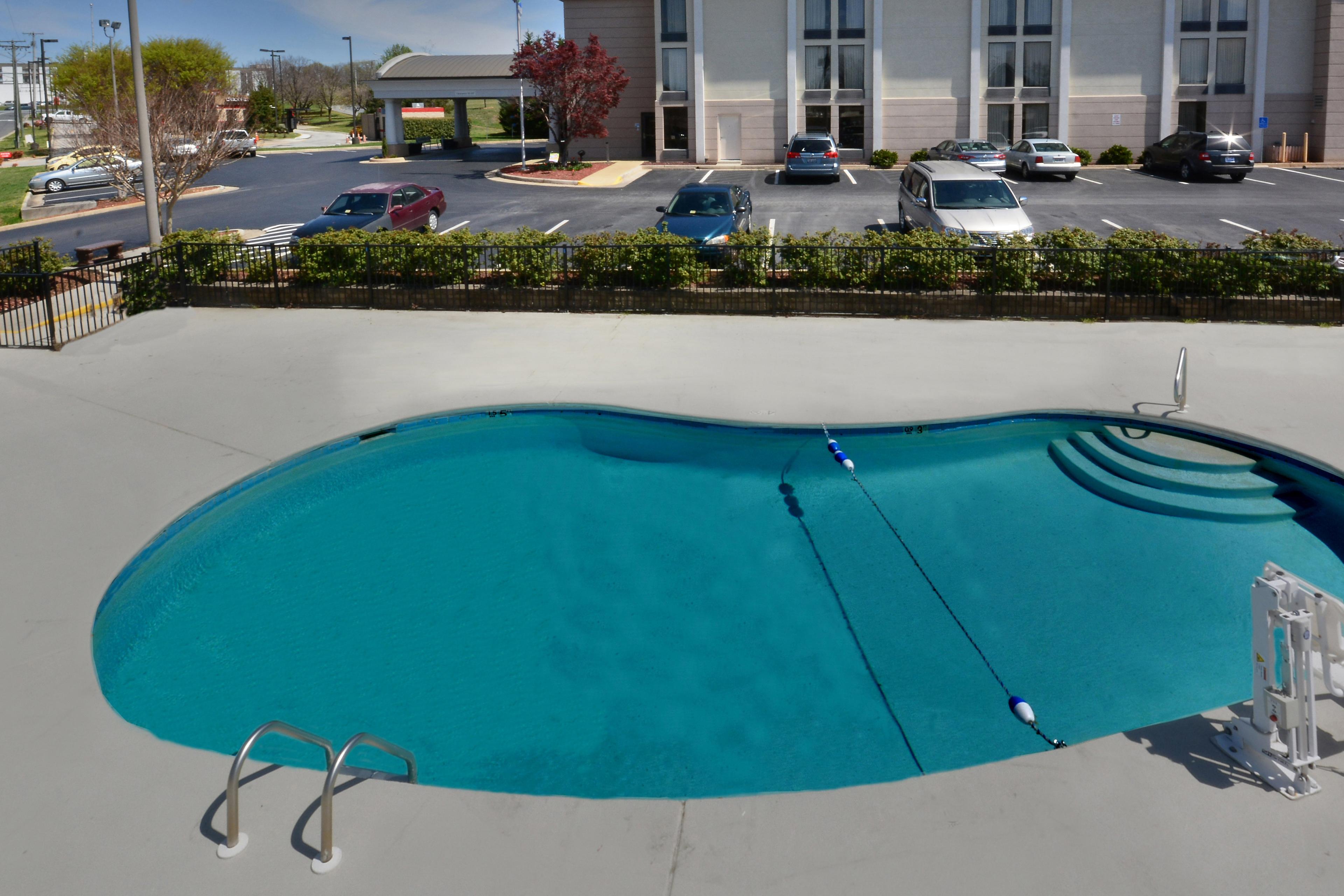 HOLIDAY INN EXPRESS LYNCHBURG BY IH