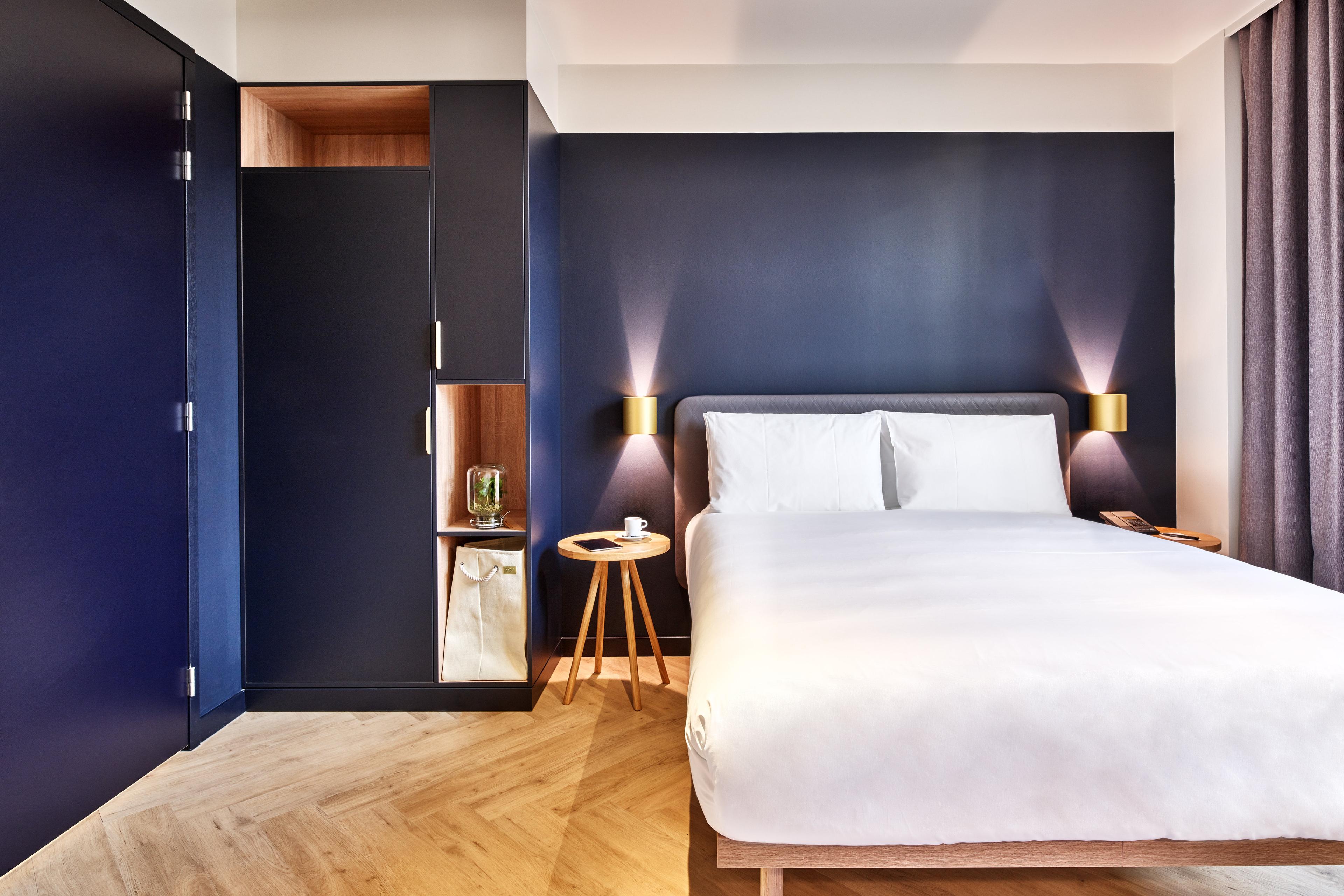 STAYBRIDGE STES PARLIAMENT BY IHG