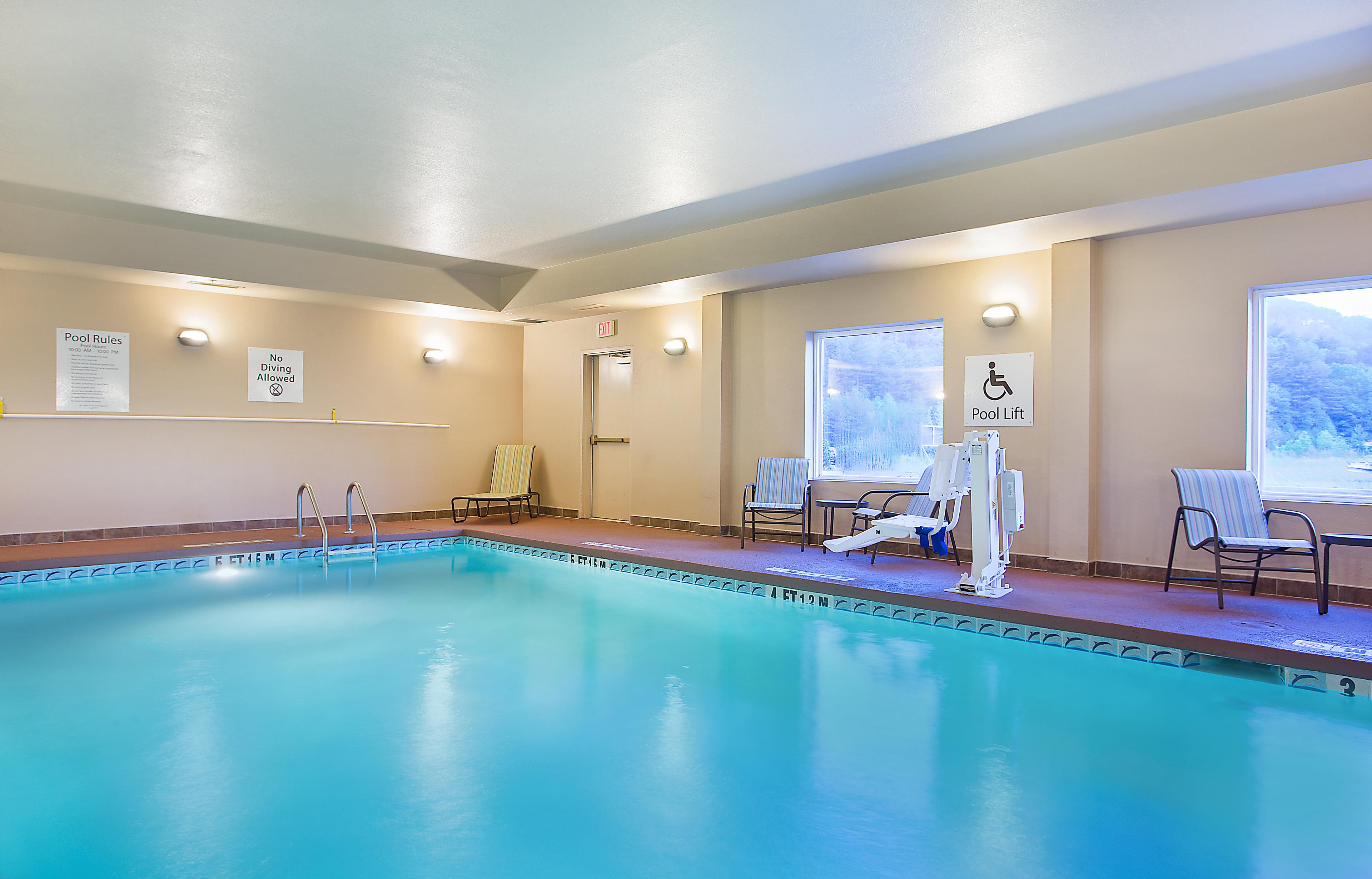 HOLIDAY INN EXP SUITES MURPHY BY IH