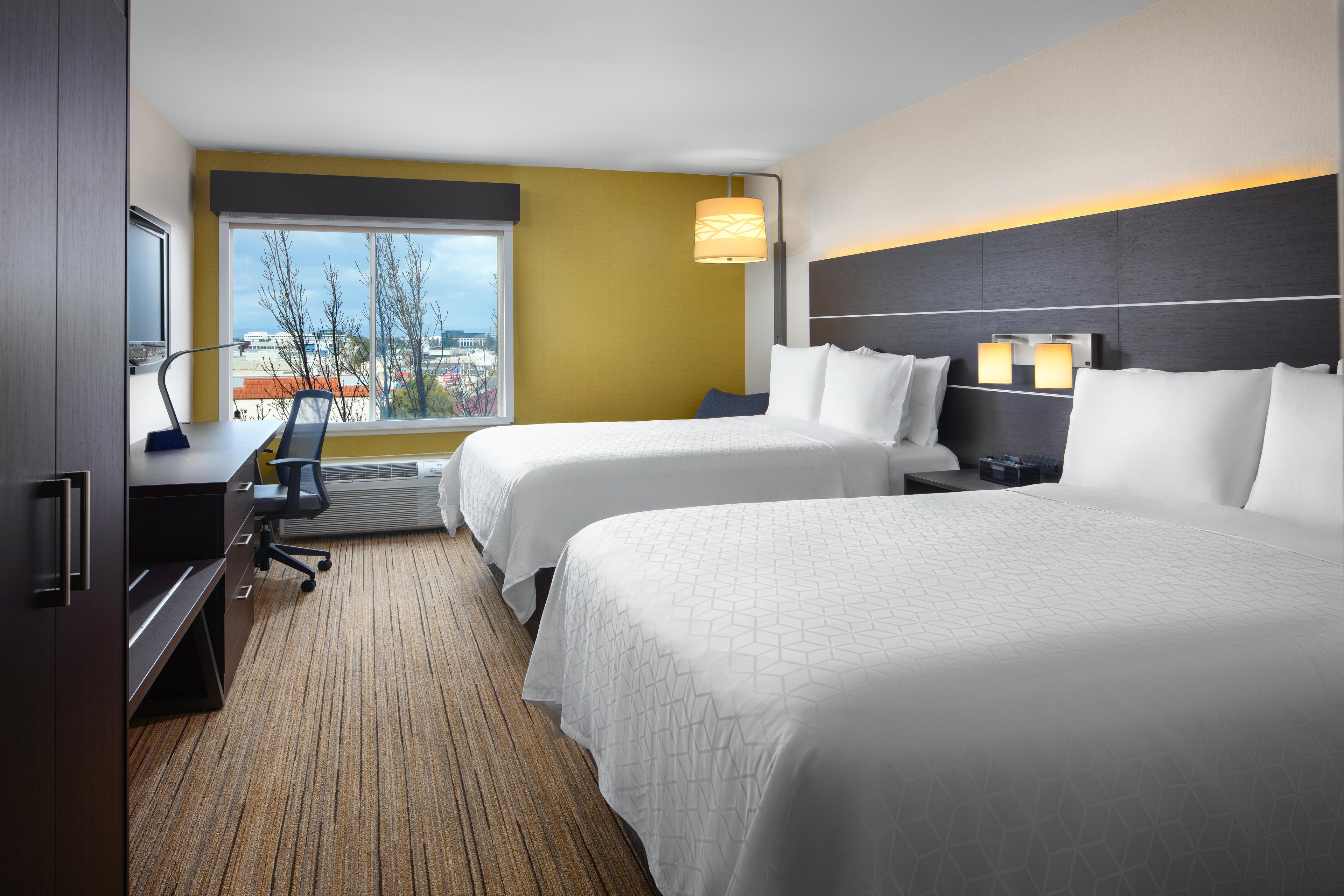 HOLIDAY INN EXP STES BELMONT BY IHG