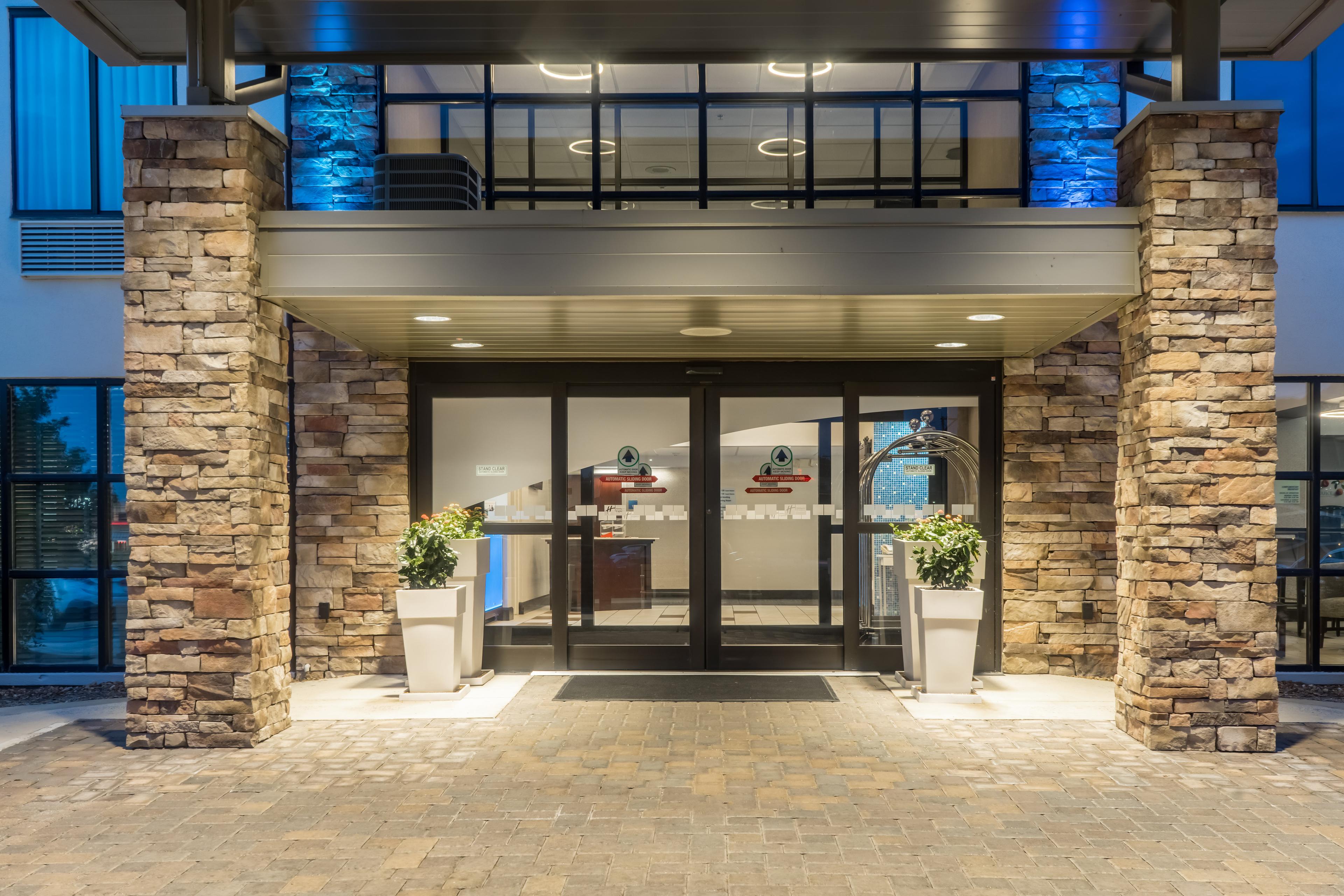 HOLIDAY INN EXP STES FORT PAYNE BY