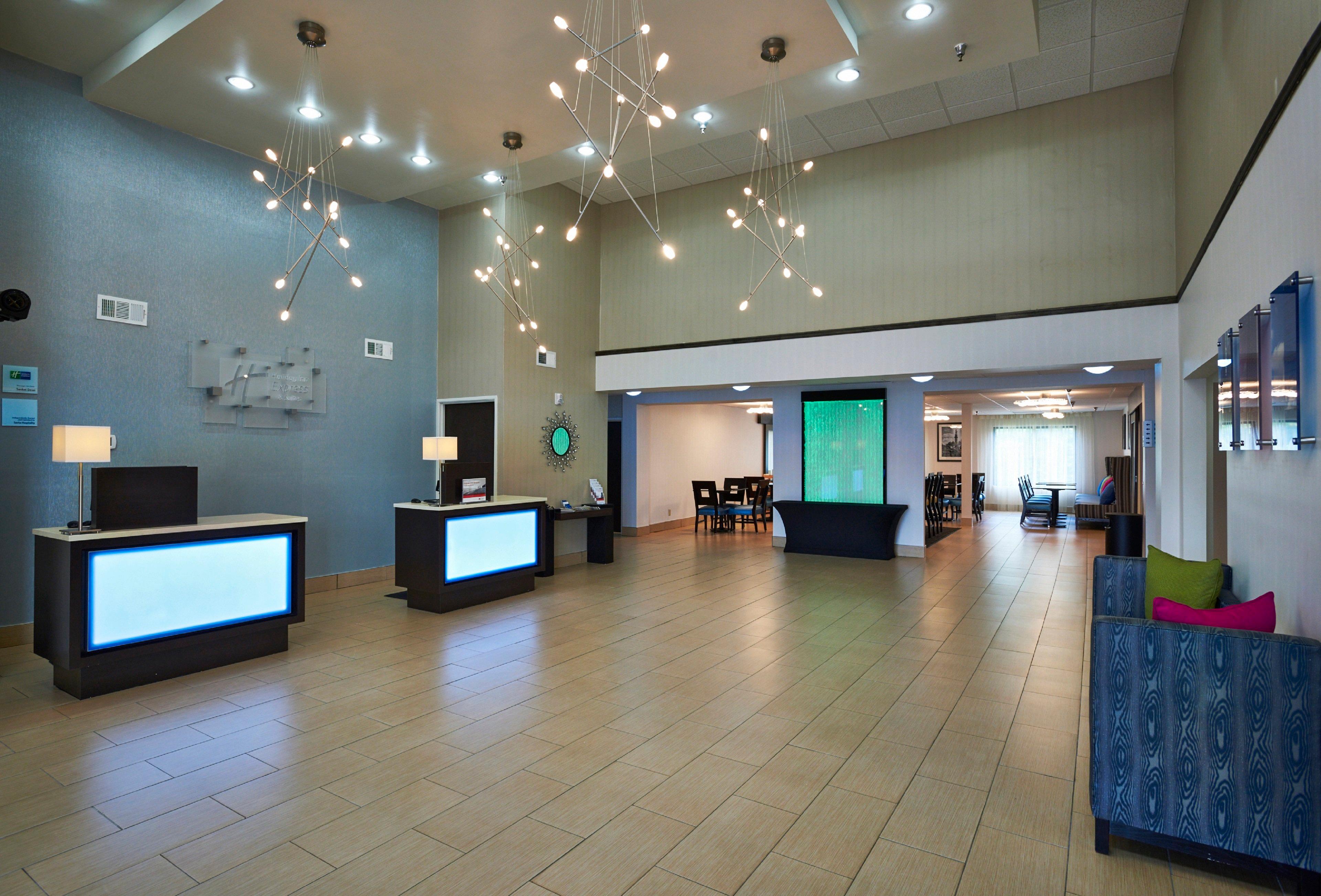 HOLIDAY INN EXP PELHAM OAK MTN BY I