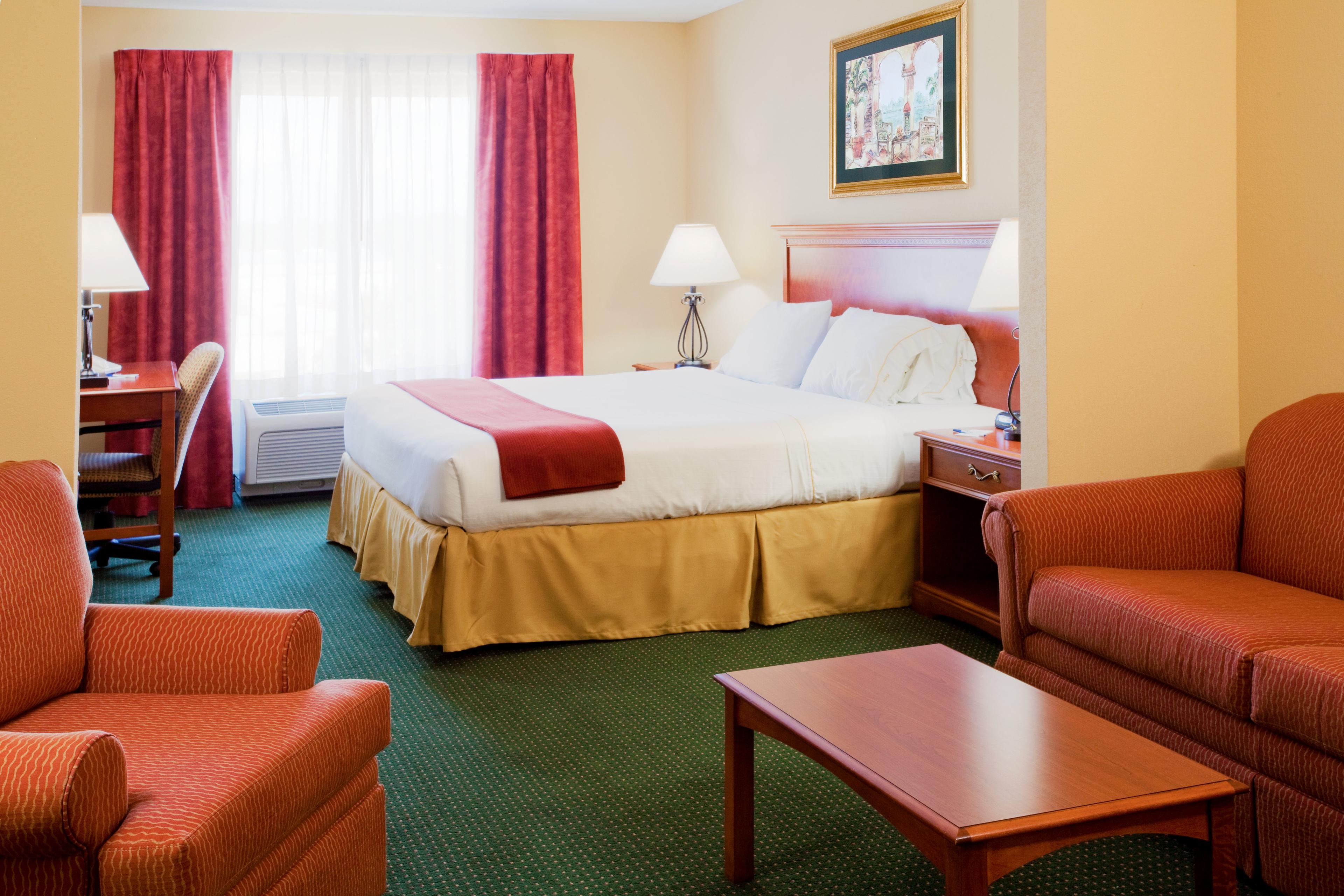 HOLIDAY INN EXP STES WEST BY IHG