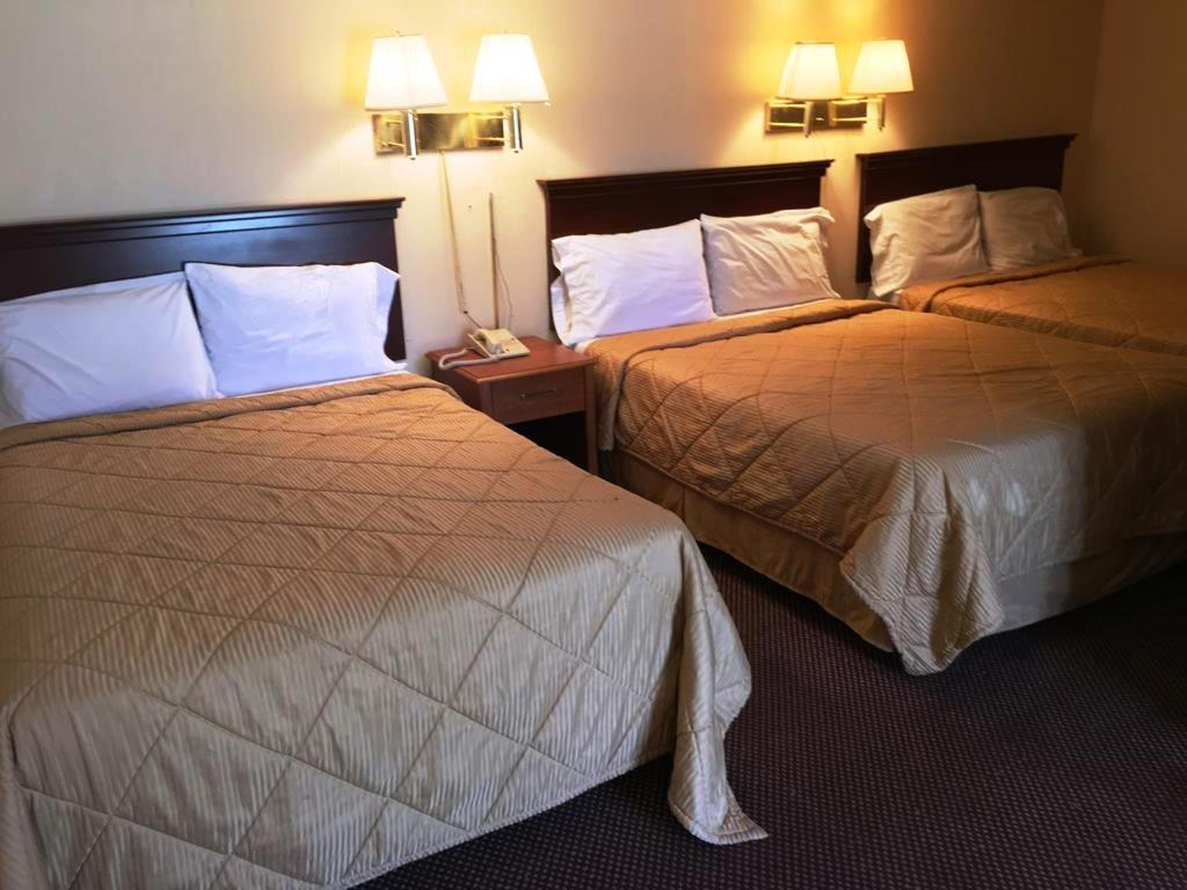 RED CARPET INN