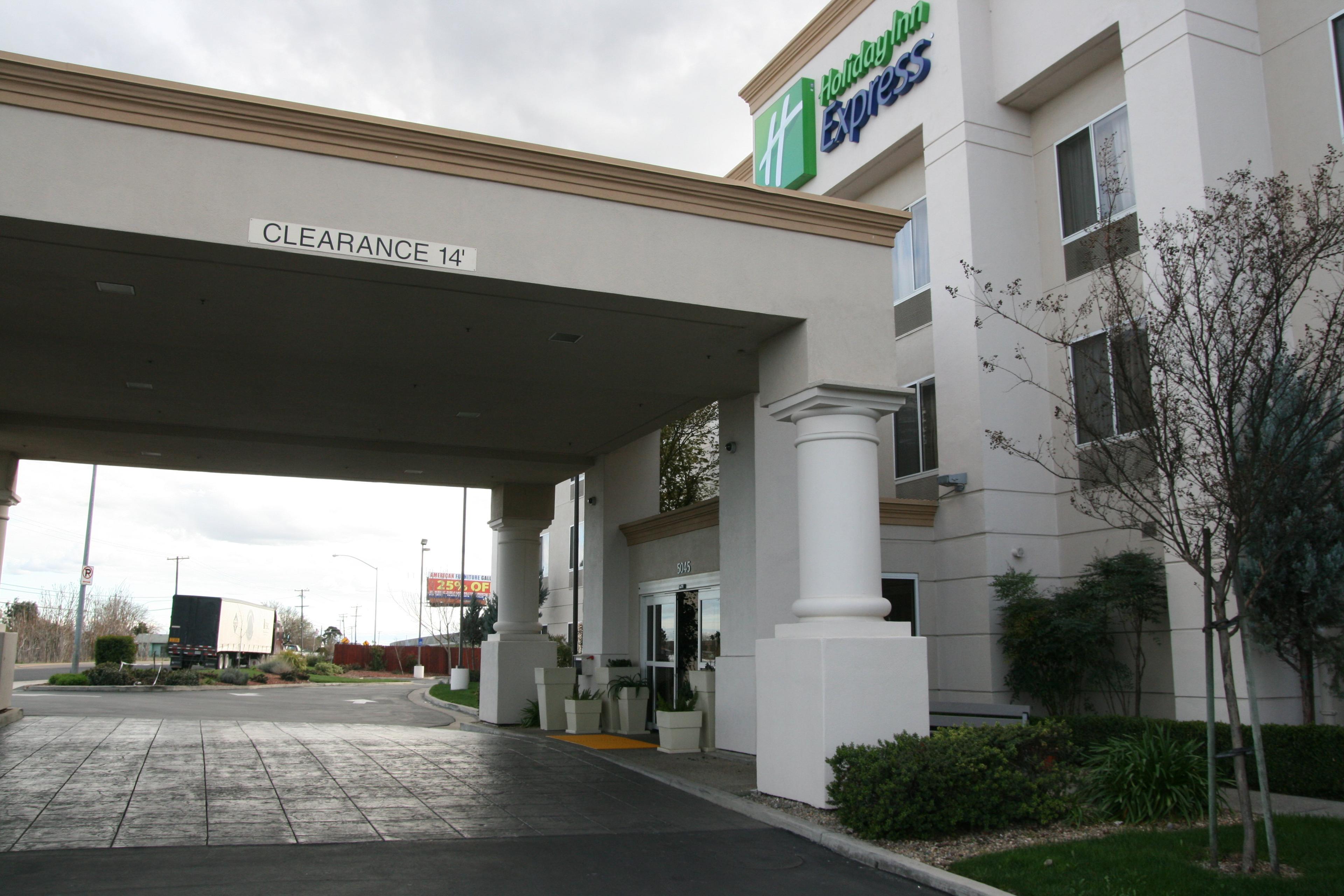 HOLIDAY INN EXP STOCKTON SE BY IHG