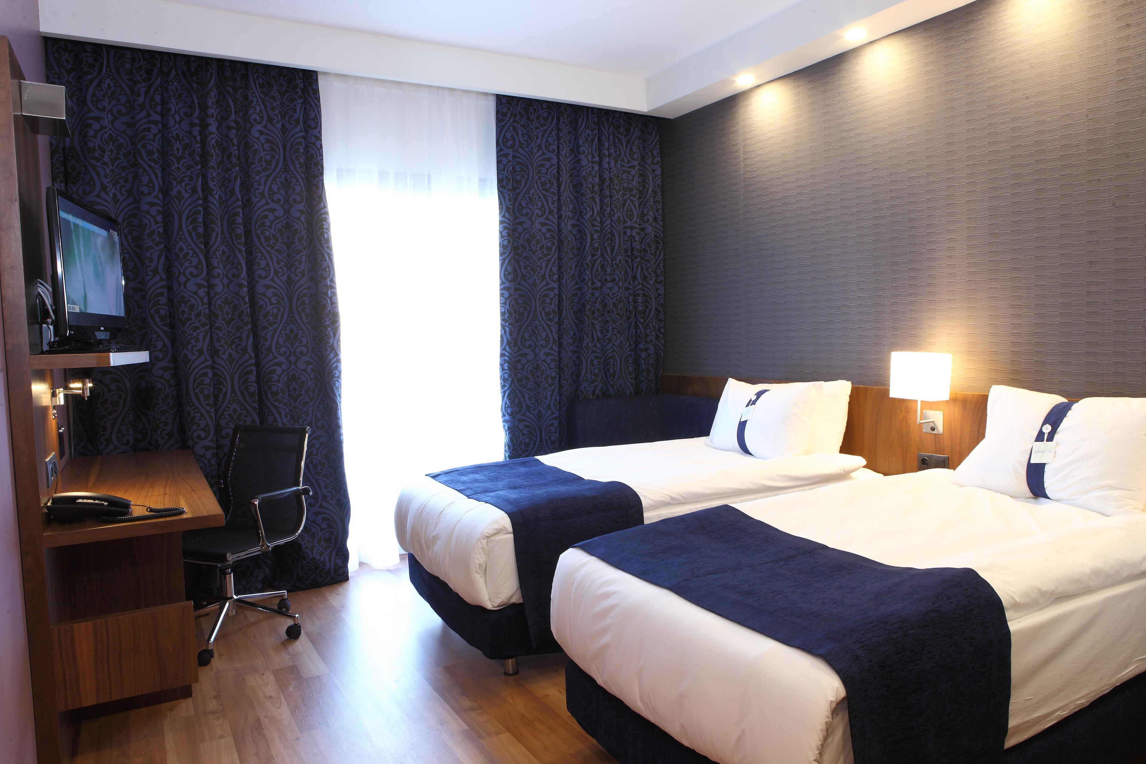 HOLIDAY INN EXP MANISA WEST BY IHG