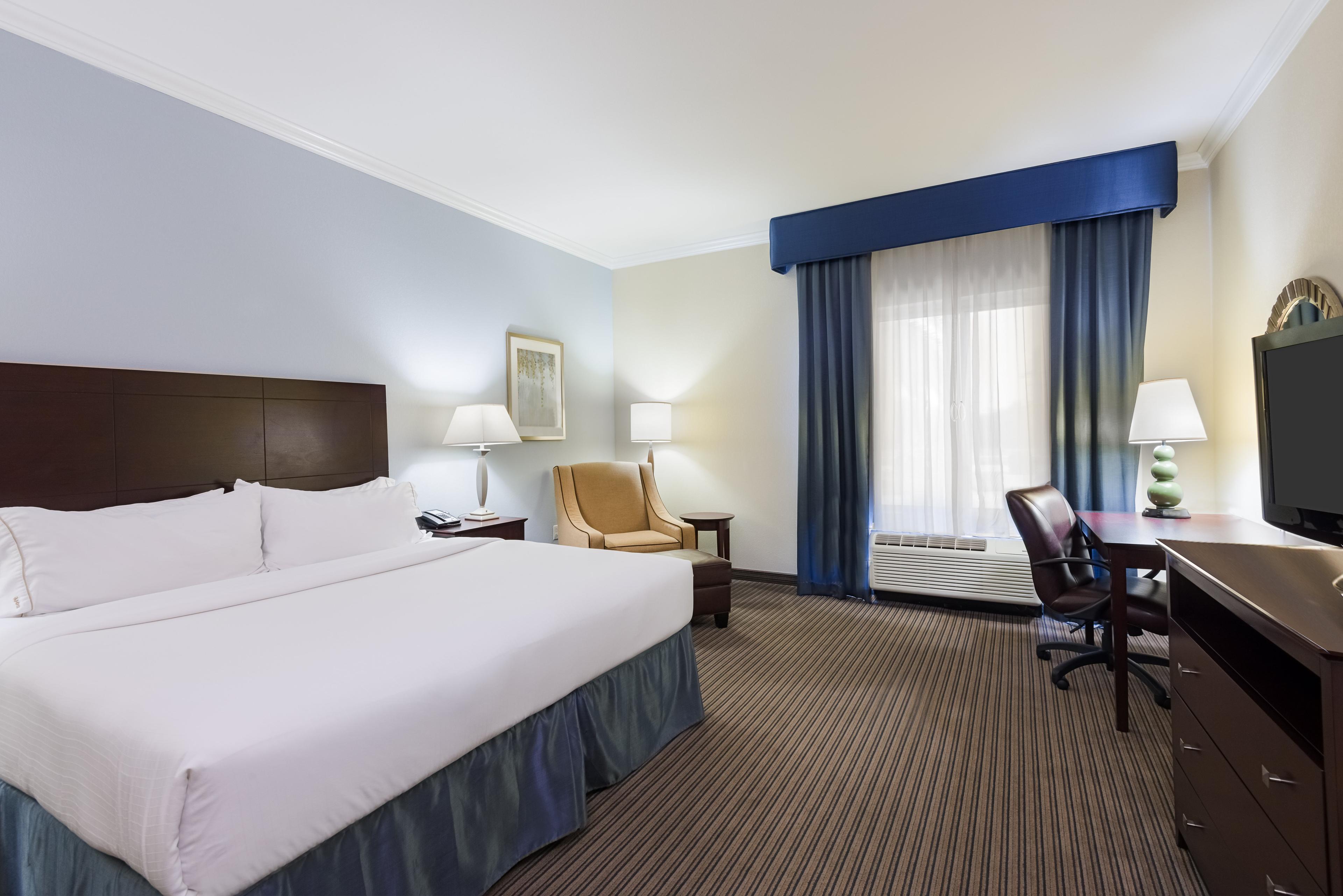 HOLIDAY INN EXP STES NEW IBERI BY I