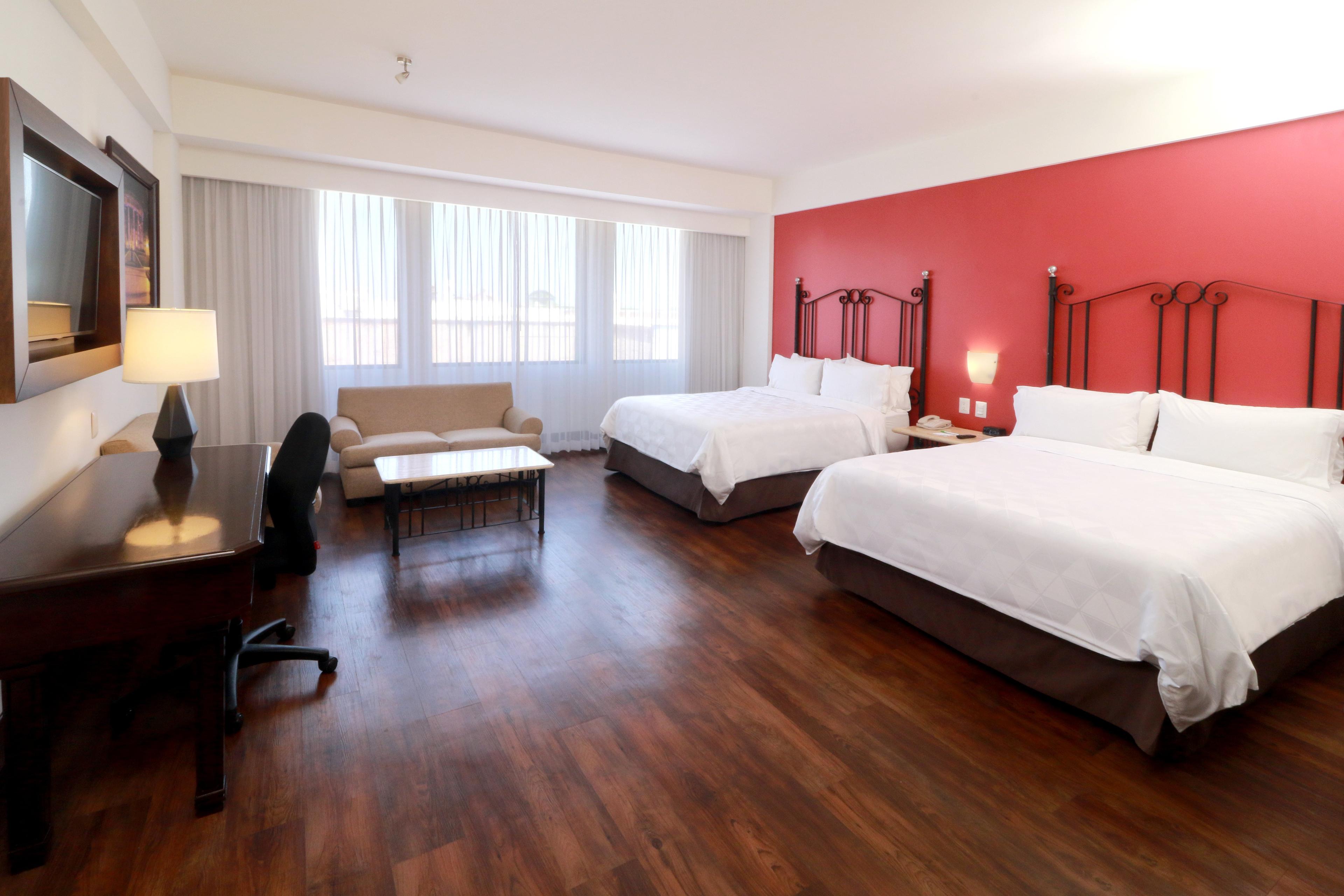 HOLIDAY INN HTL STES CENTRO BY IHG