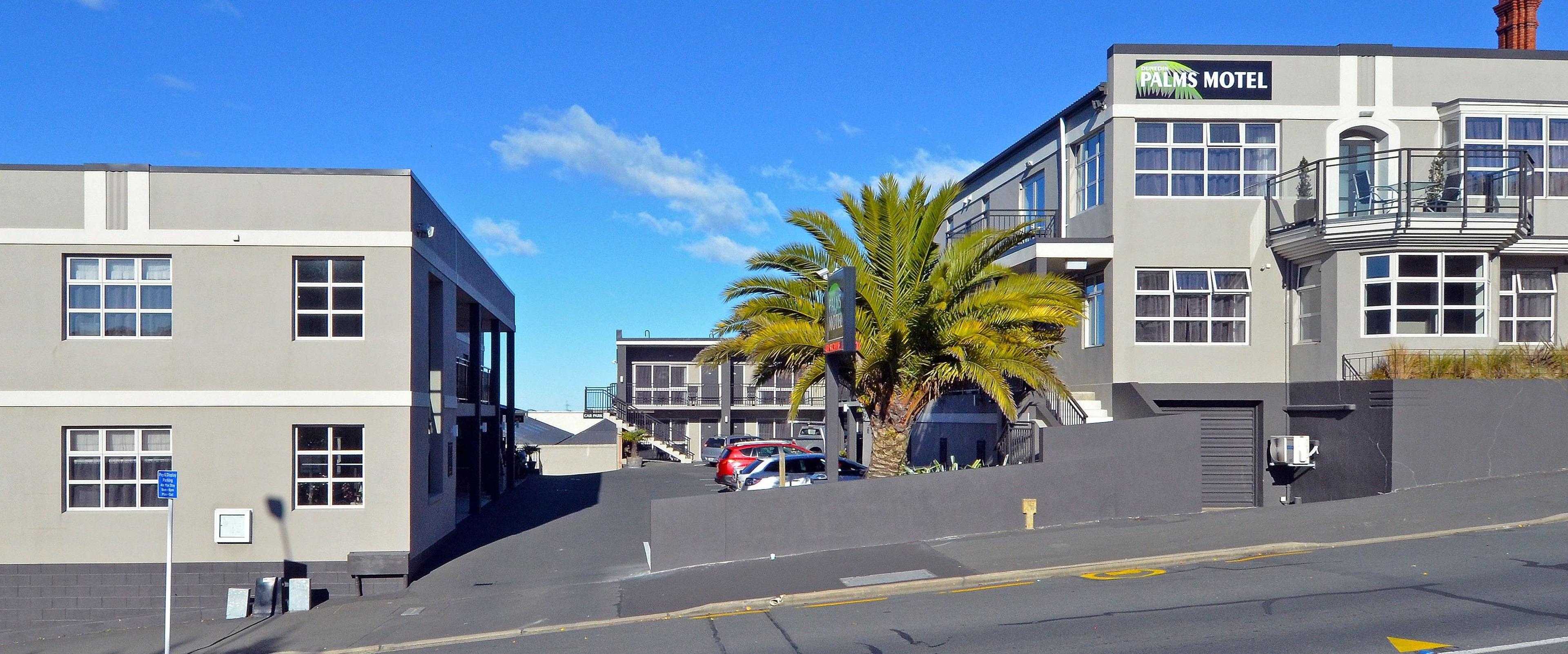 DUNEDIN PALMS MOTEL