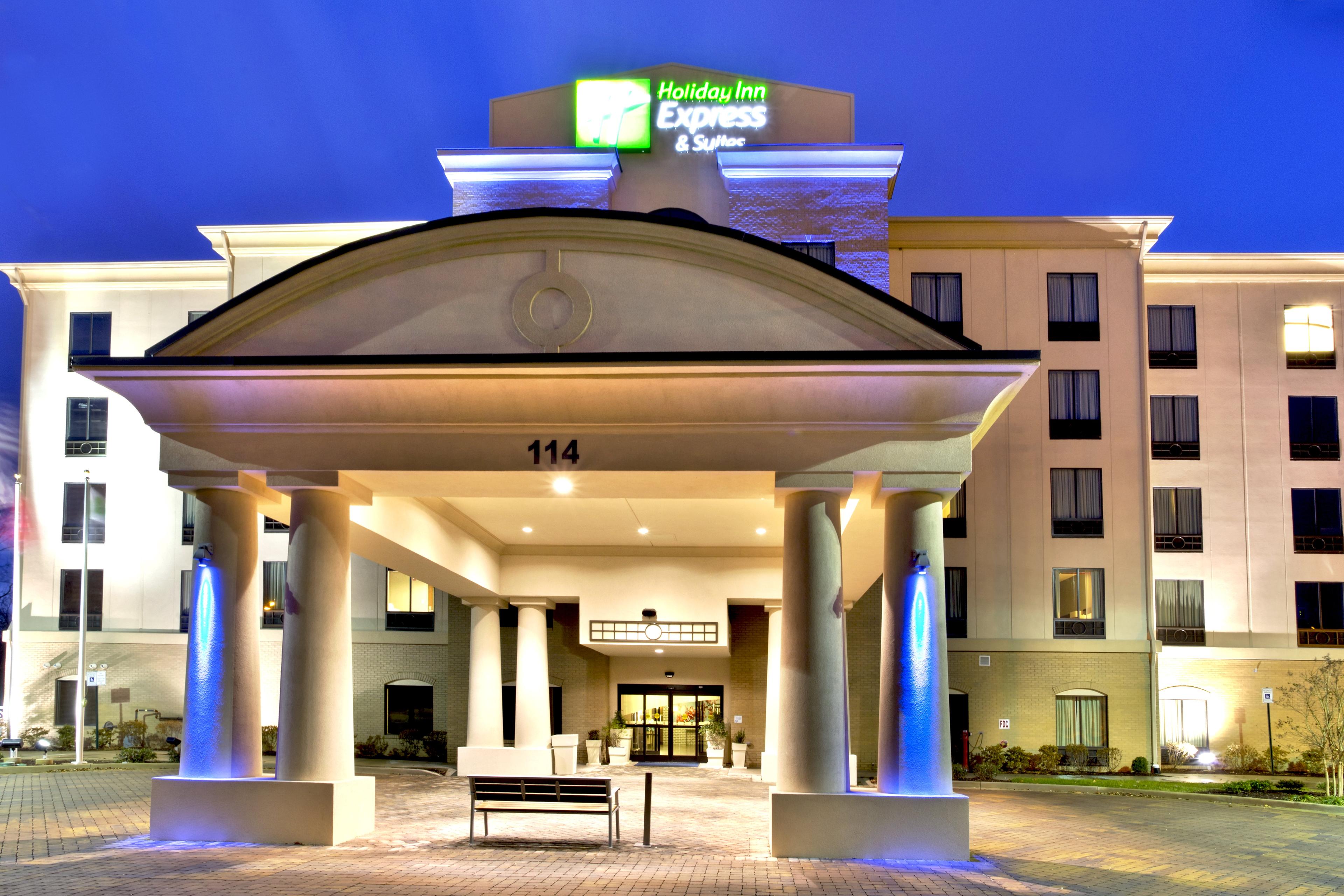 HOLIDAY INN EXP STES OAK RIDGE BY I