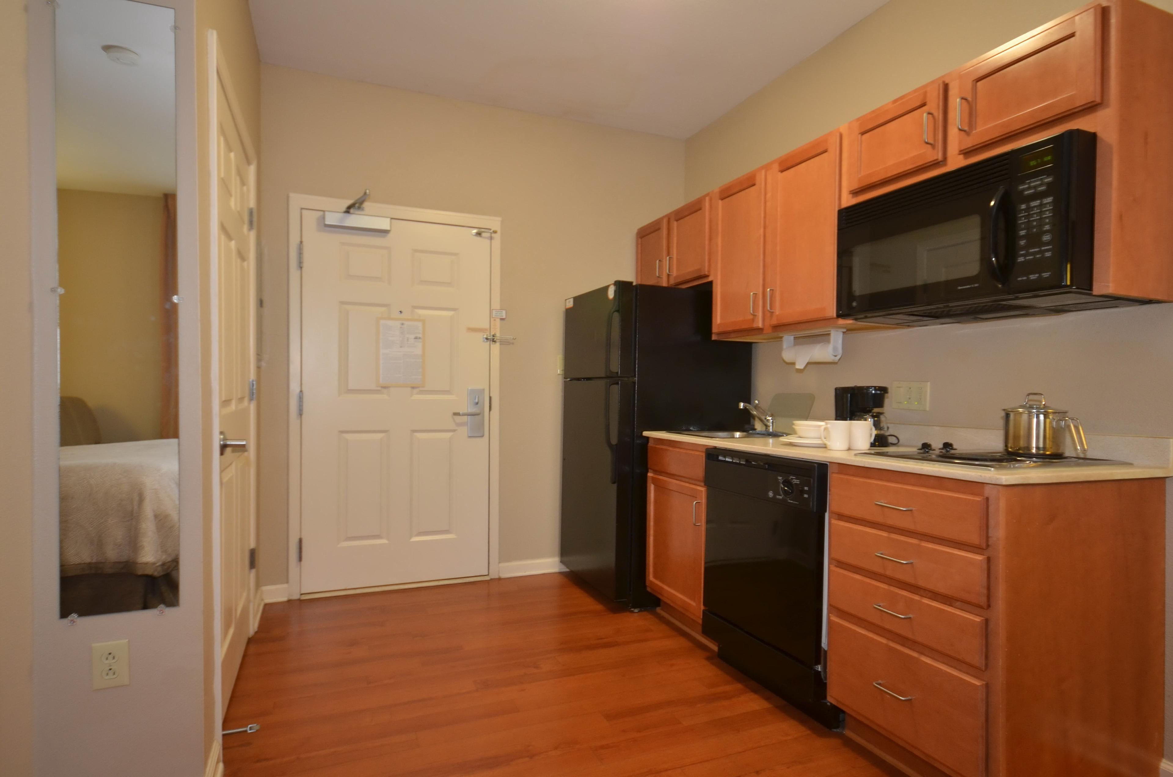 CANDLEWOOD SUITES CLARKSVILLE BY IH