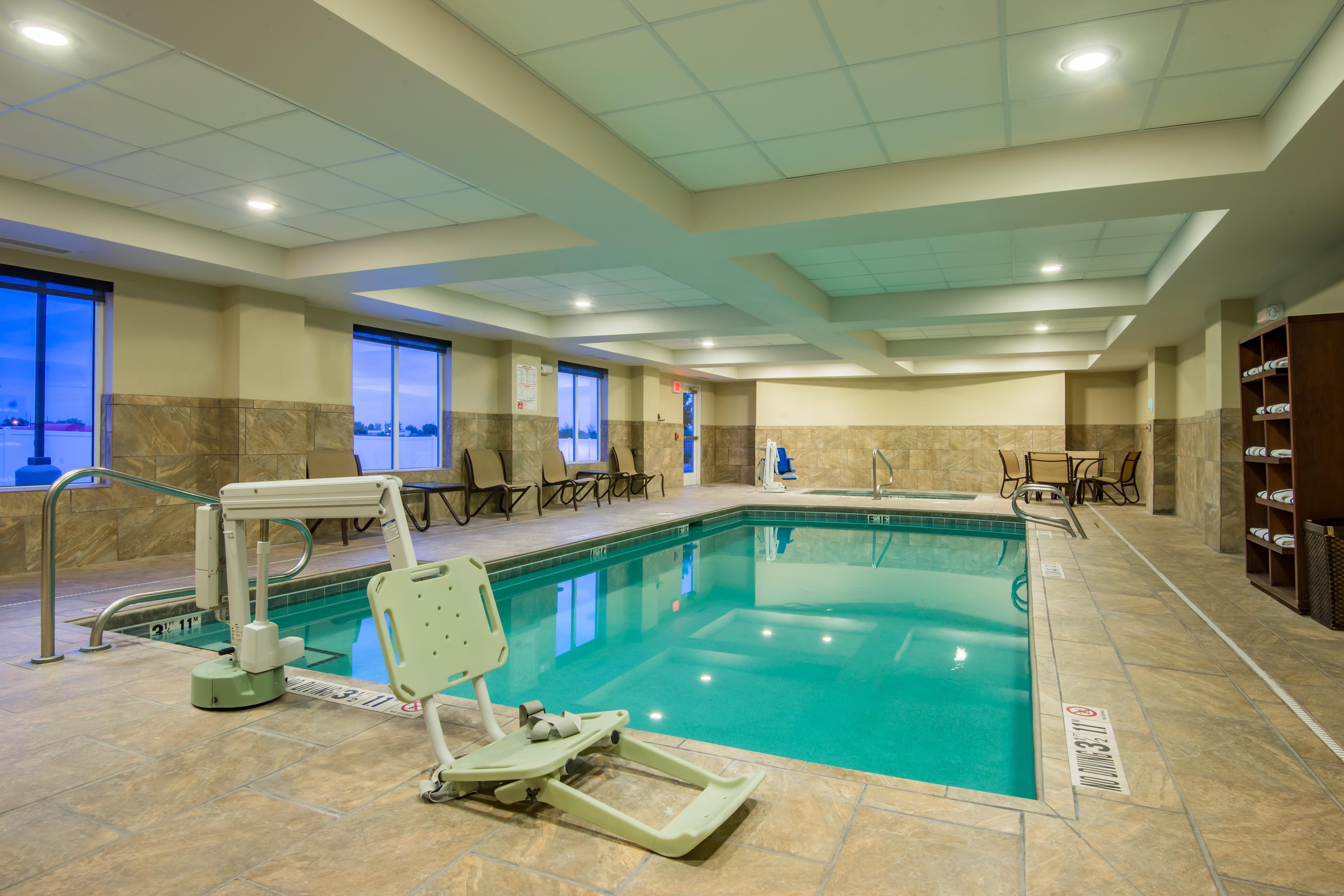 HOLIDAY INN EXP STES HOBBS BY IHG