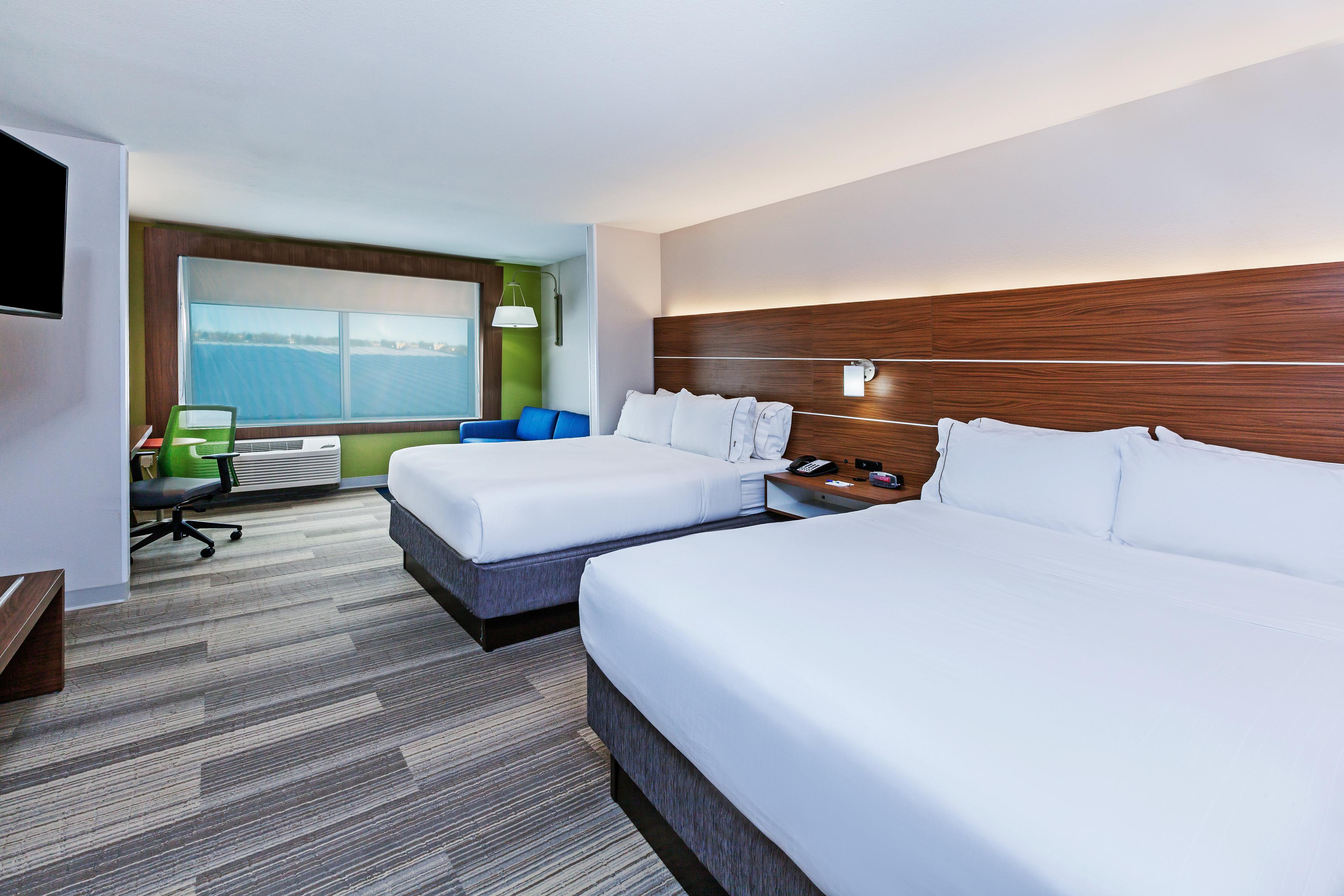 HOLIDAY INN EXP STES WEST - SAND SP