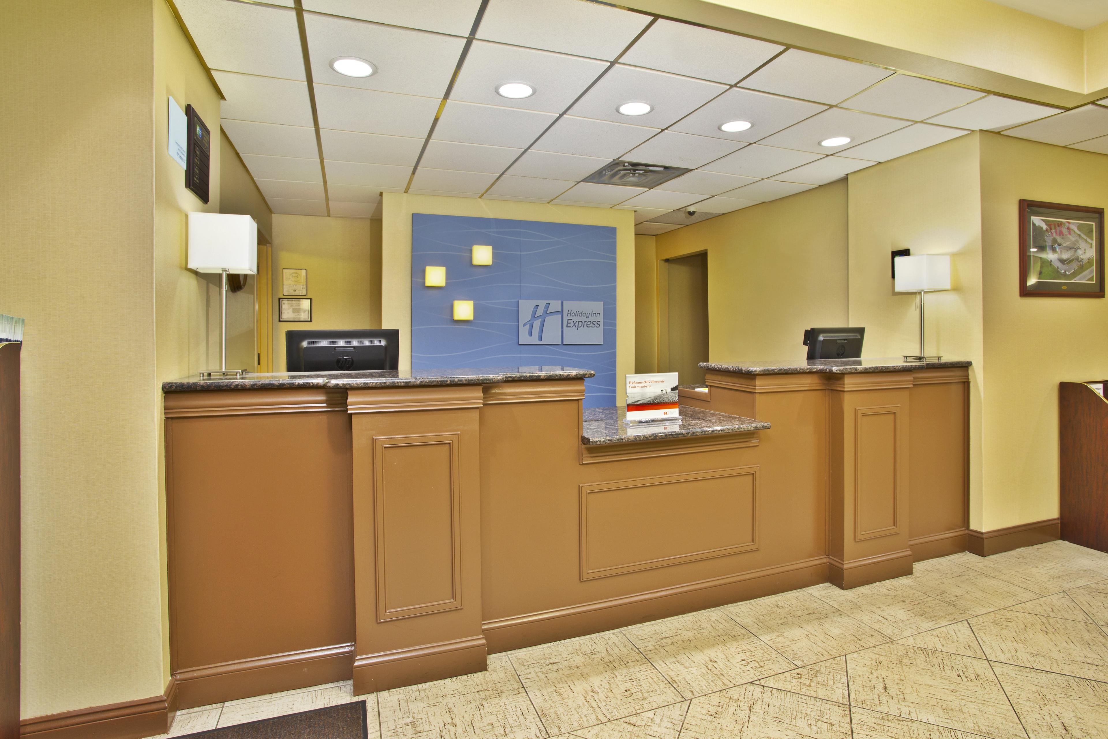 HOLIDAY INN EXP STE HARRINGTON BY I