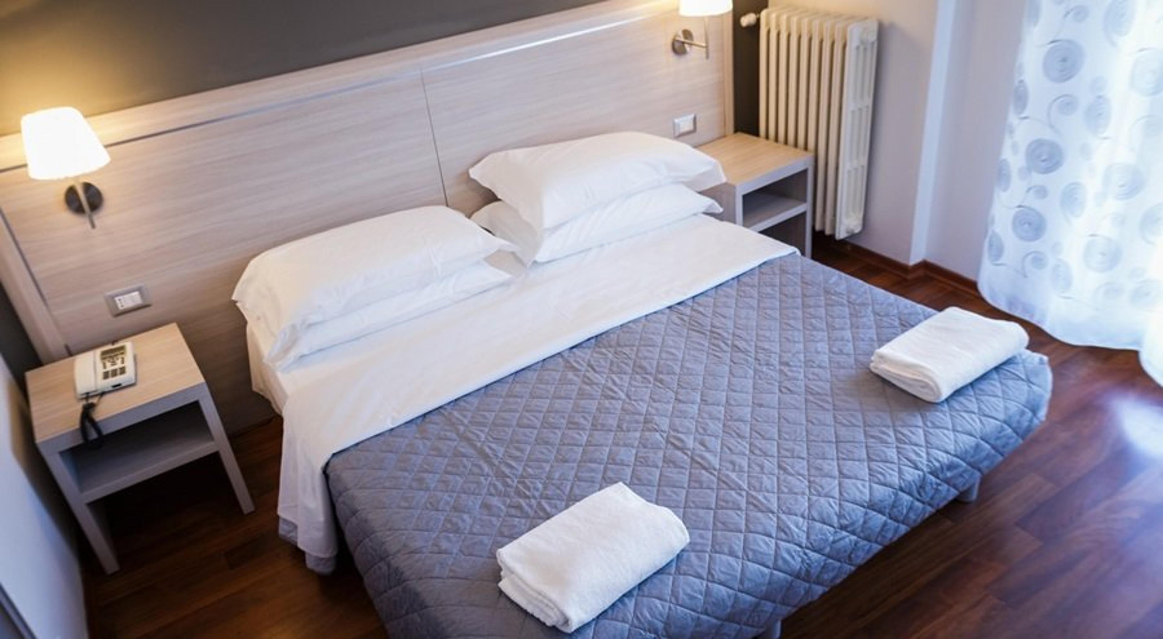 TWELVE HOTEL