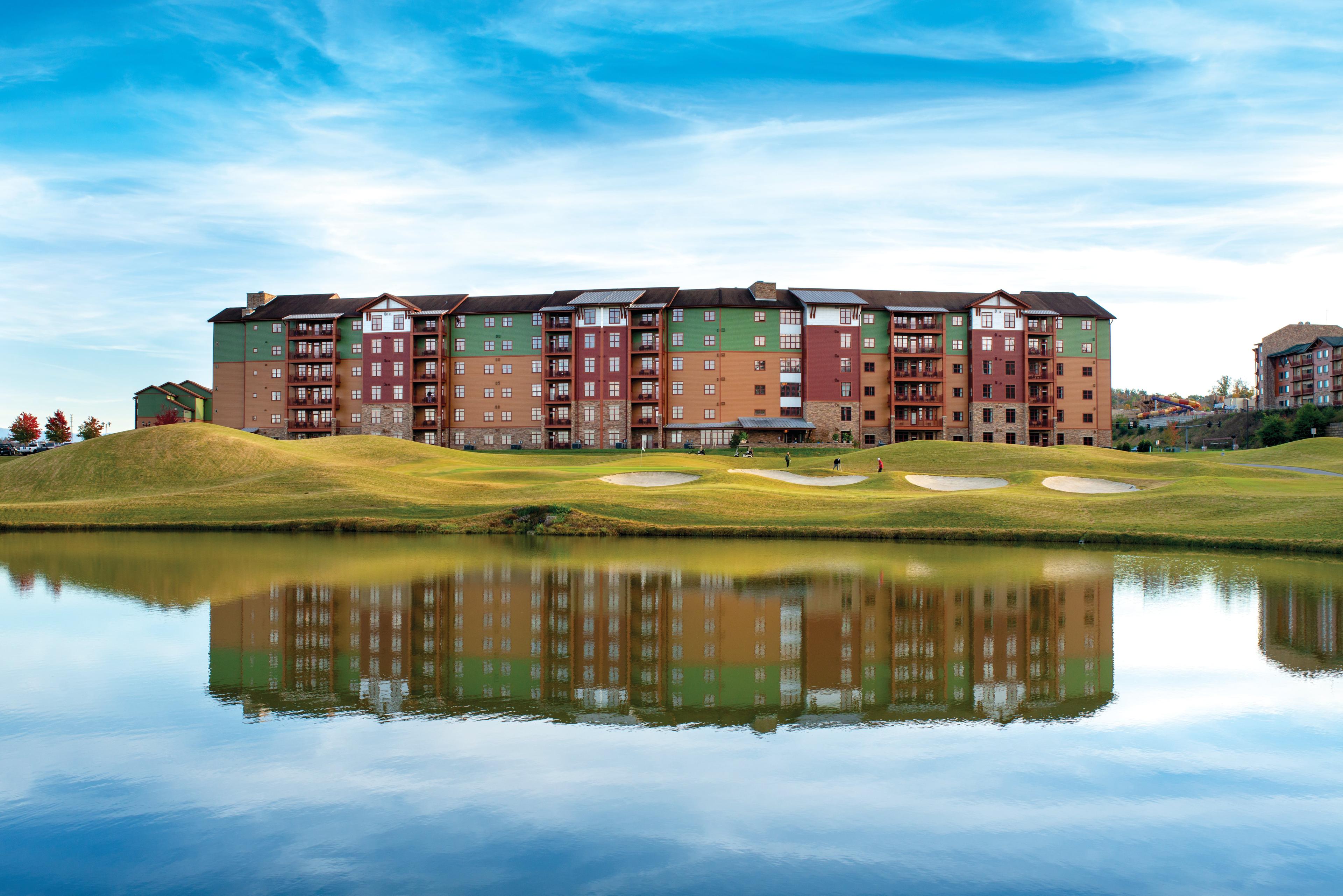 CW GREAT SMOKIES LODGE
