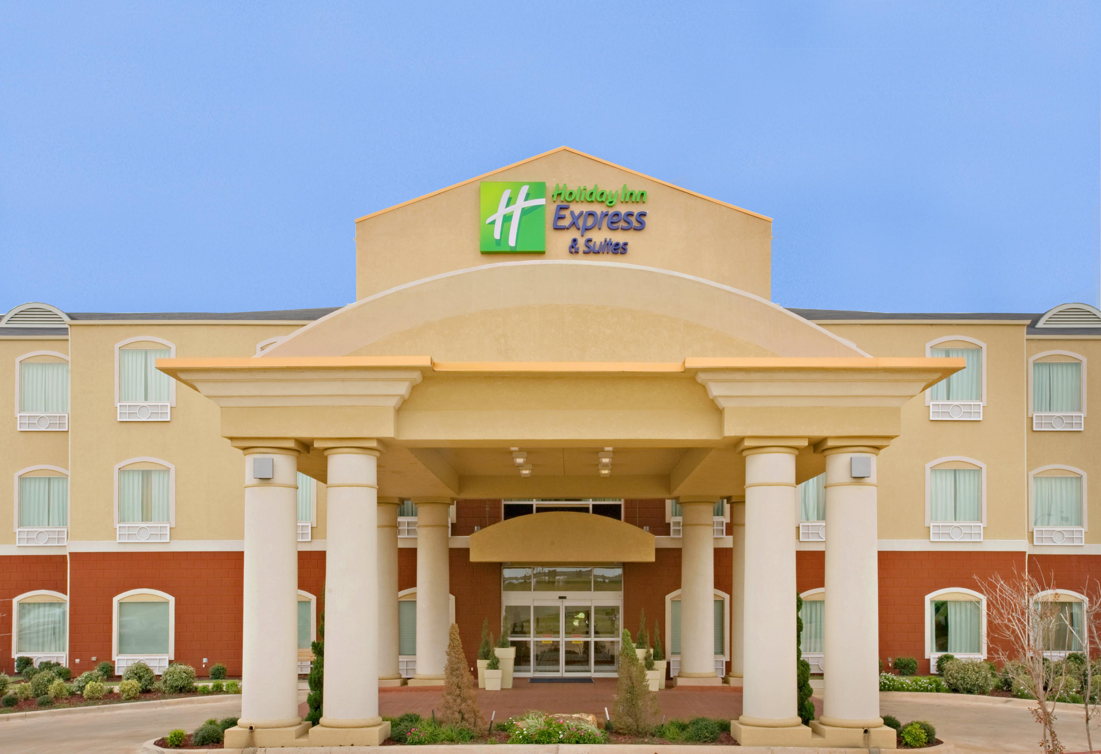 HOLIDAY INN EXPRESS BY IHG
