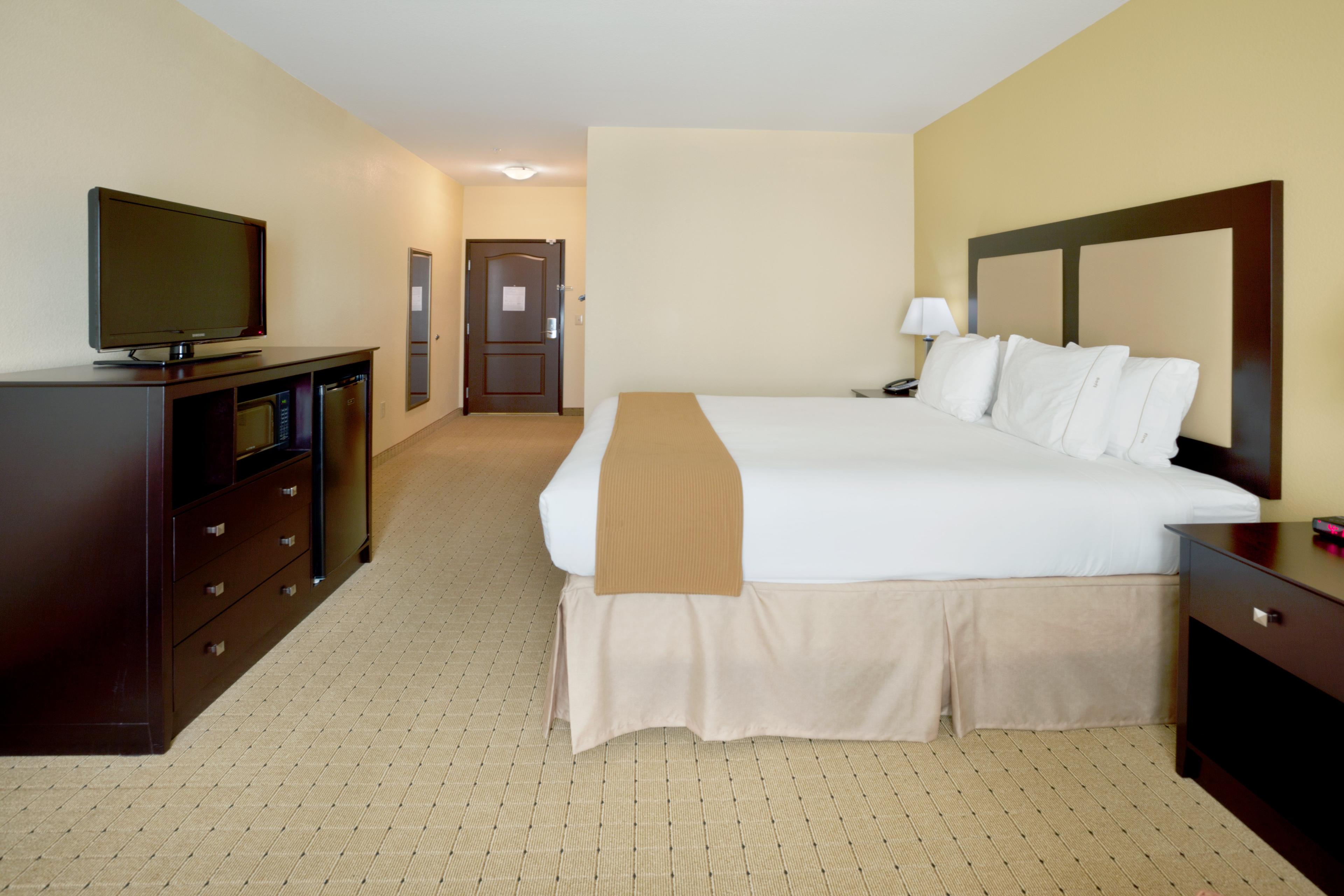HOLIDAY INN EXP STES GEORGETOW BY I