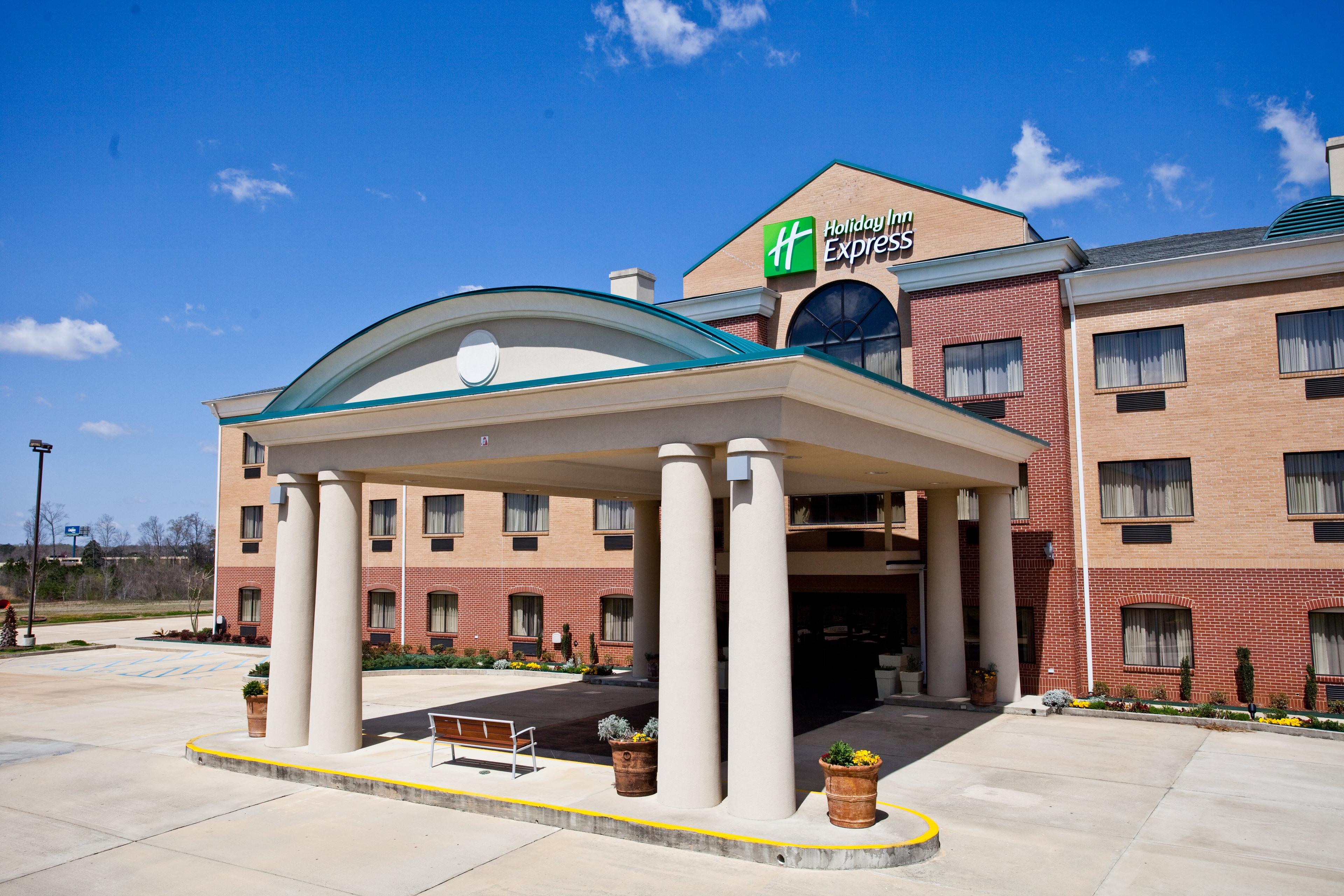 HOLIDAY INN EXP CLANTON BY IHG