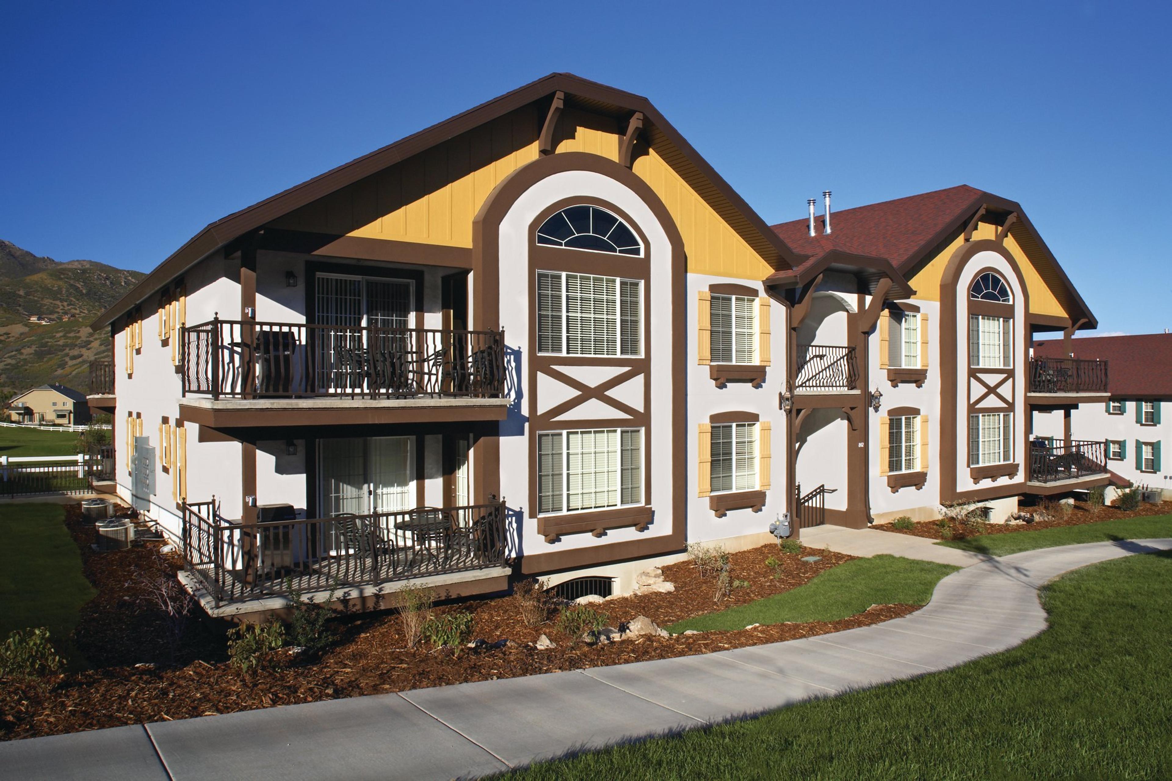 WORLDMARK MIDWAY