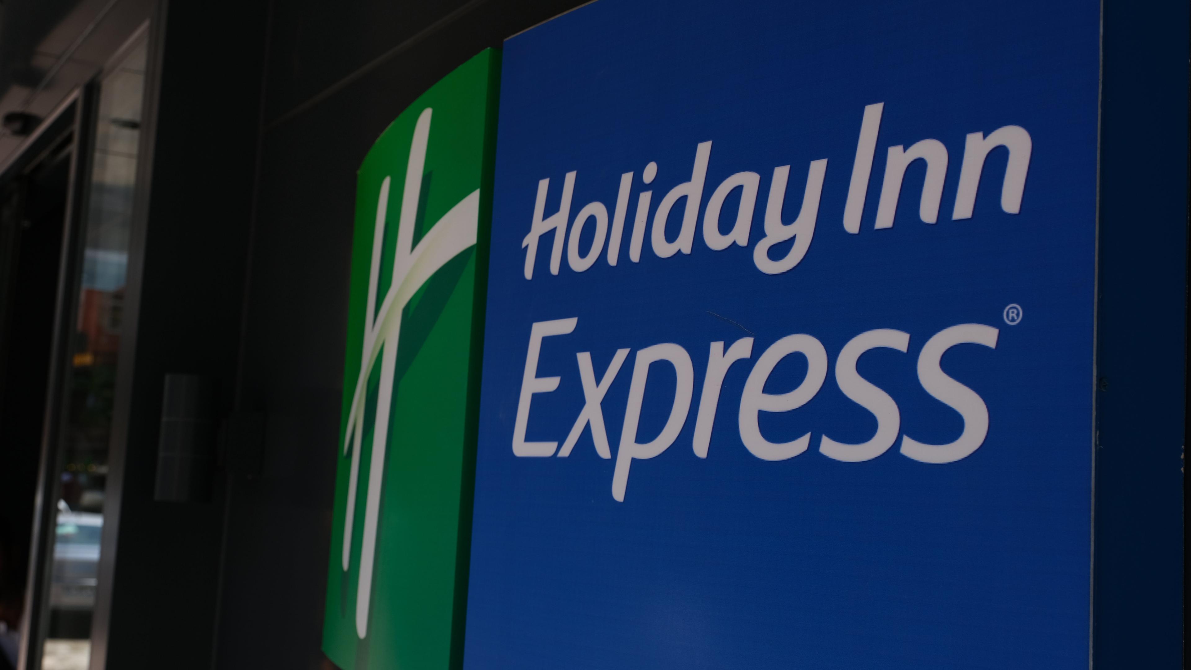 HOLIDAY INN EXP ATAKOY METRO BY IHG