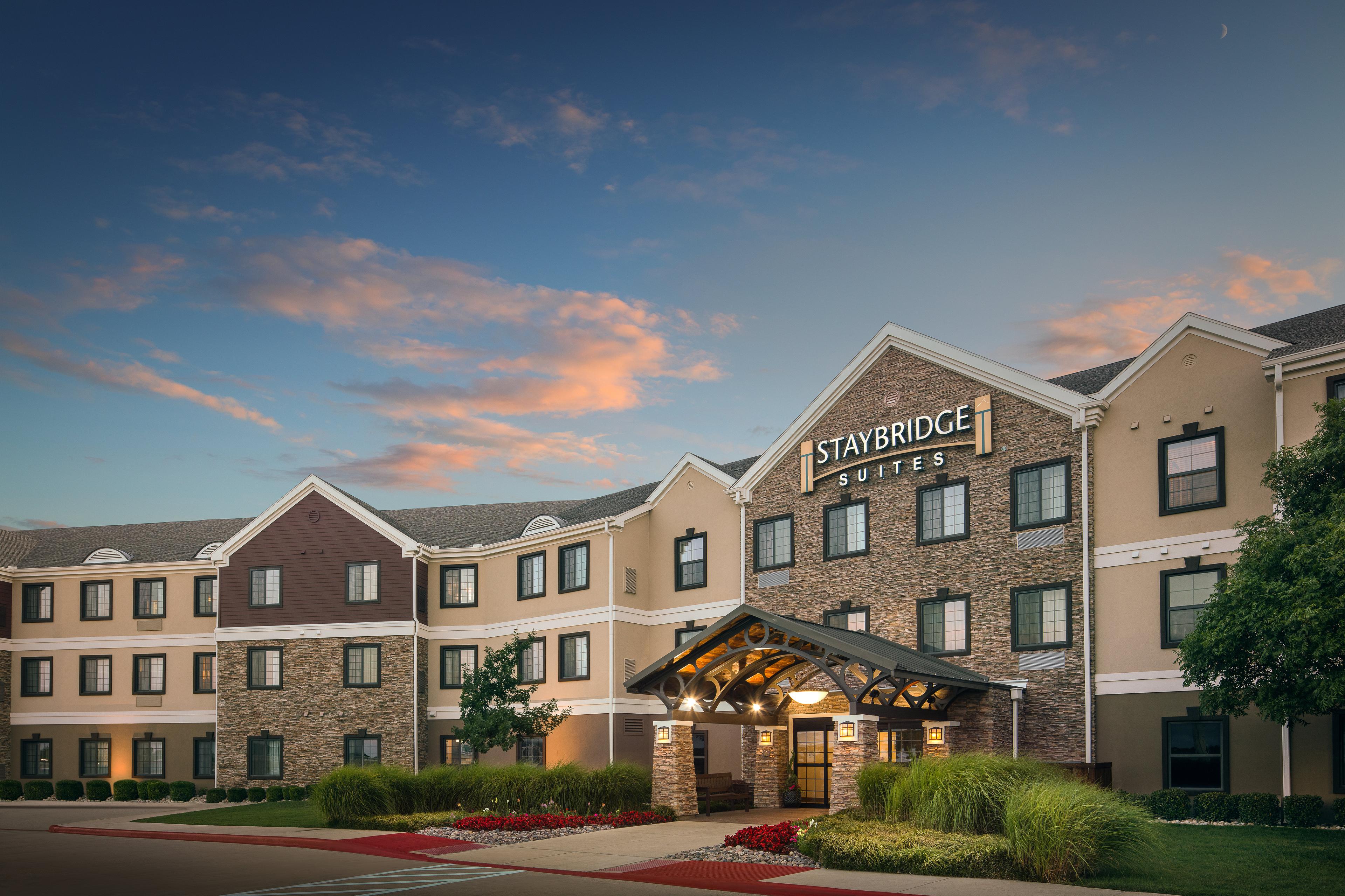 STAYBRIDGE STES WEST FT. WORTH BY I