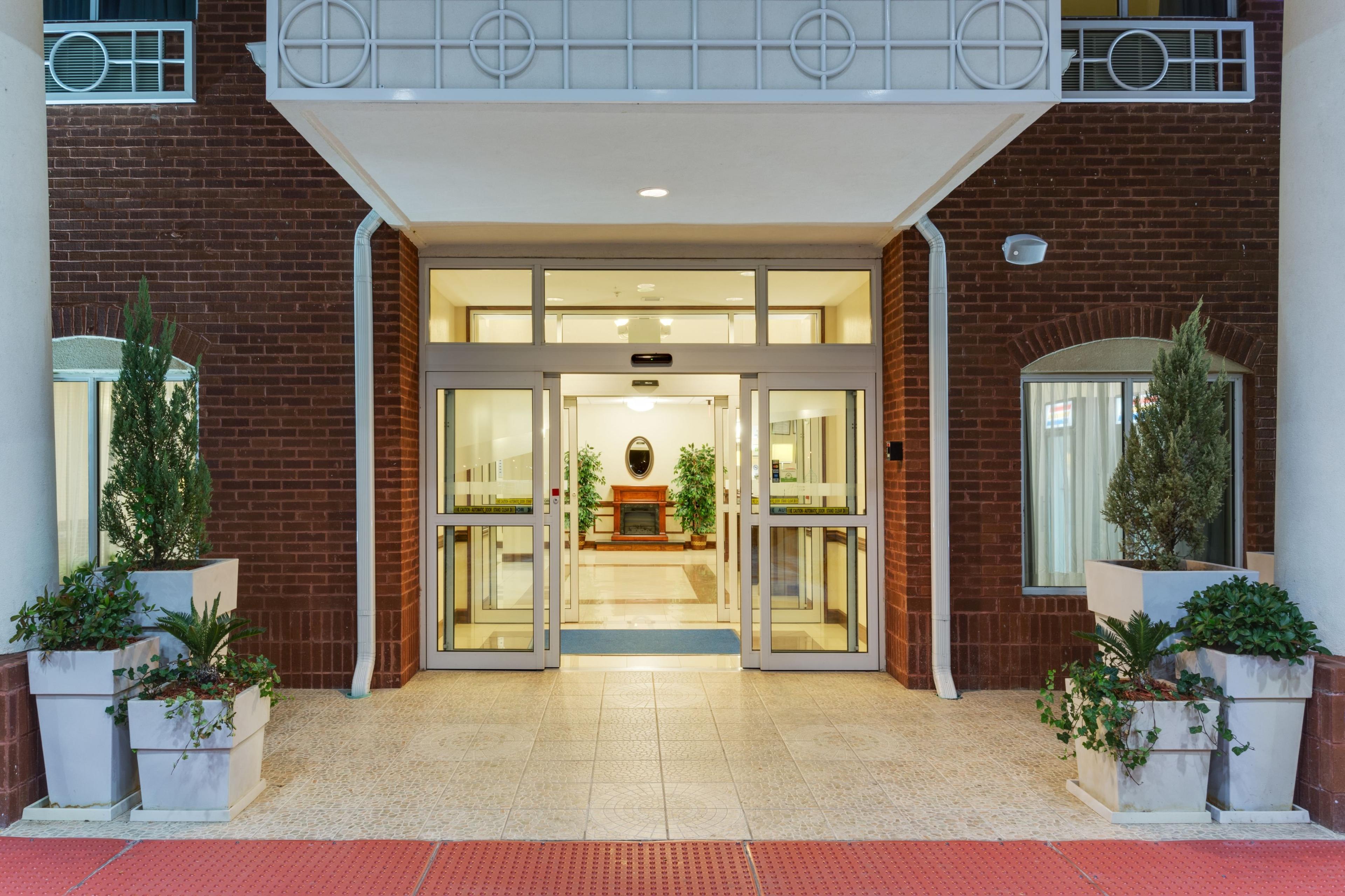 HOLIDAY INN EXP STES MOULTRIE BY IH